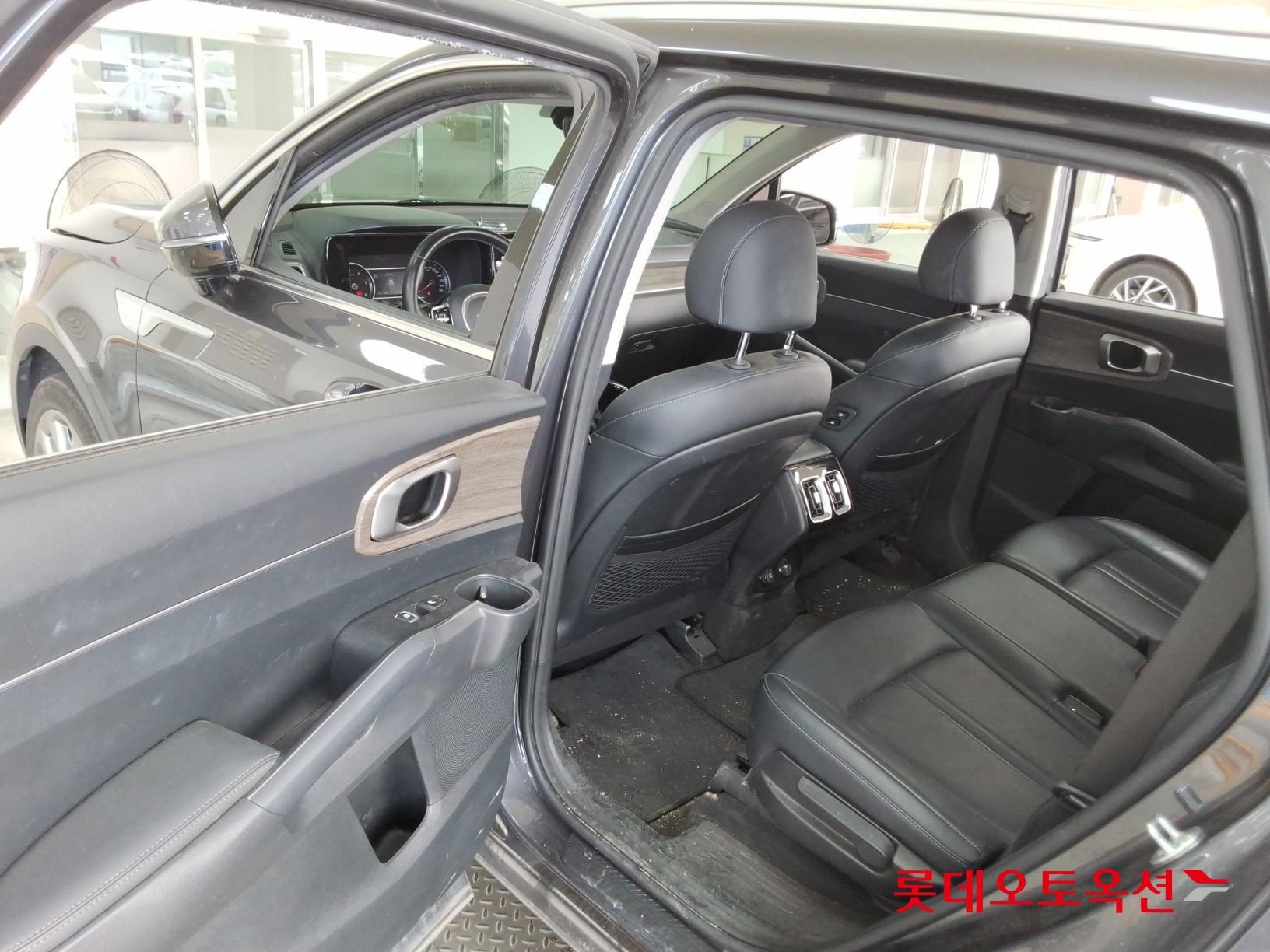 2021 - kia sorento