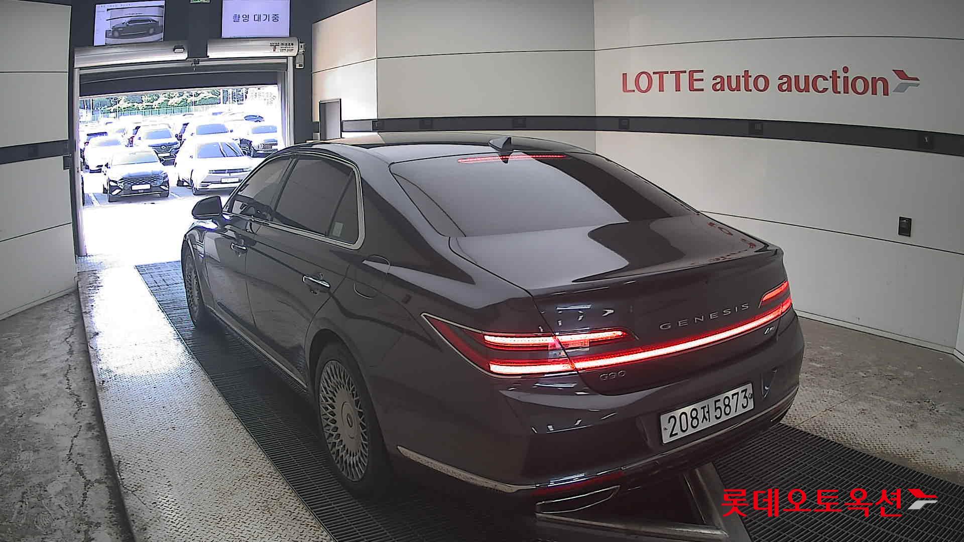 جينيسيس G90 2021 — صورة 9
