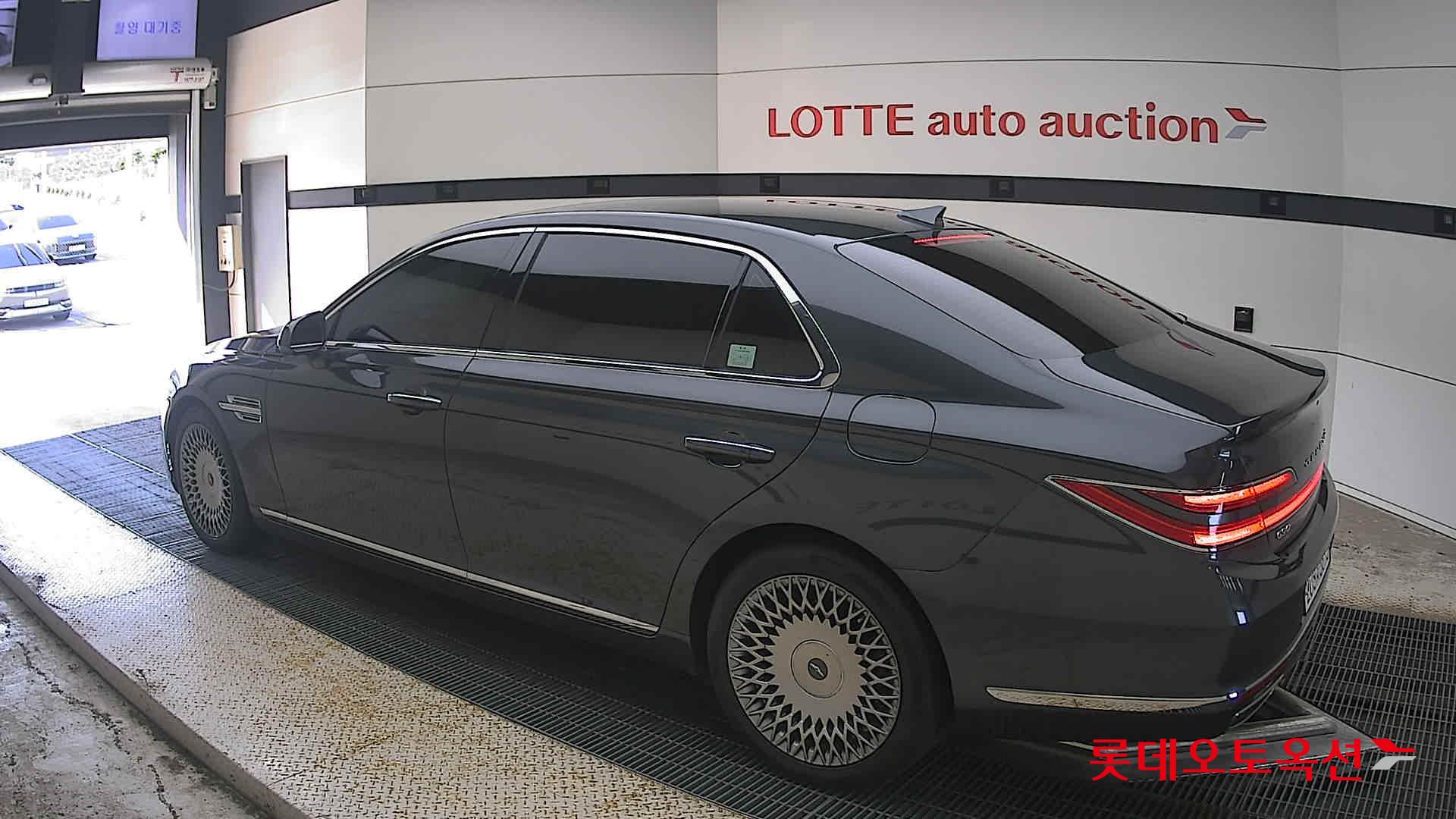 جينيسيس G90 2021 — صورة 8