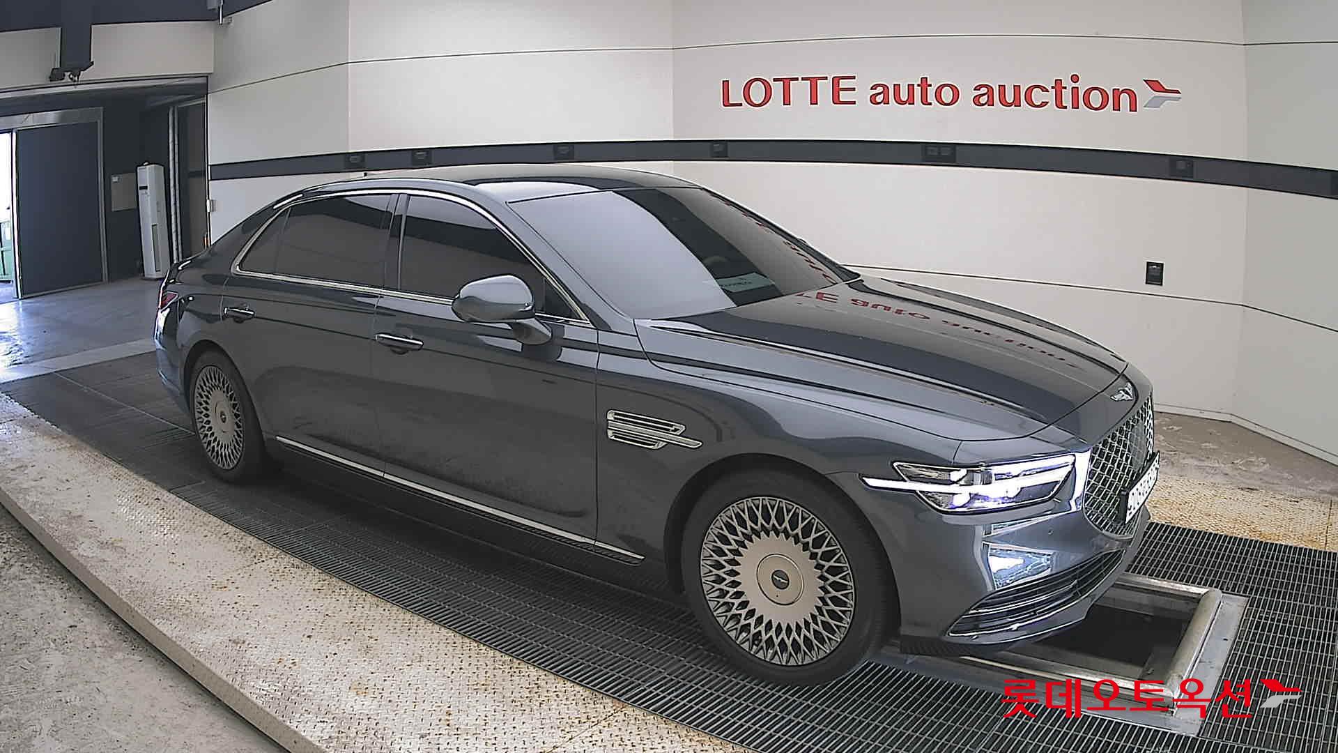 جينيسيس G90 2021 — صورة 18