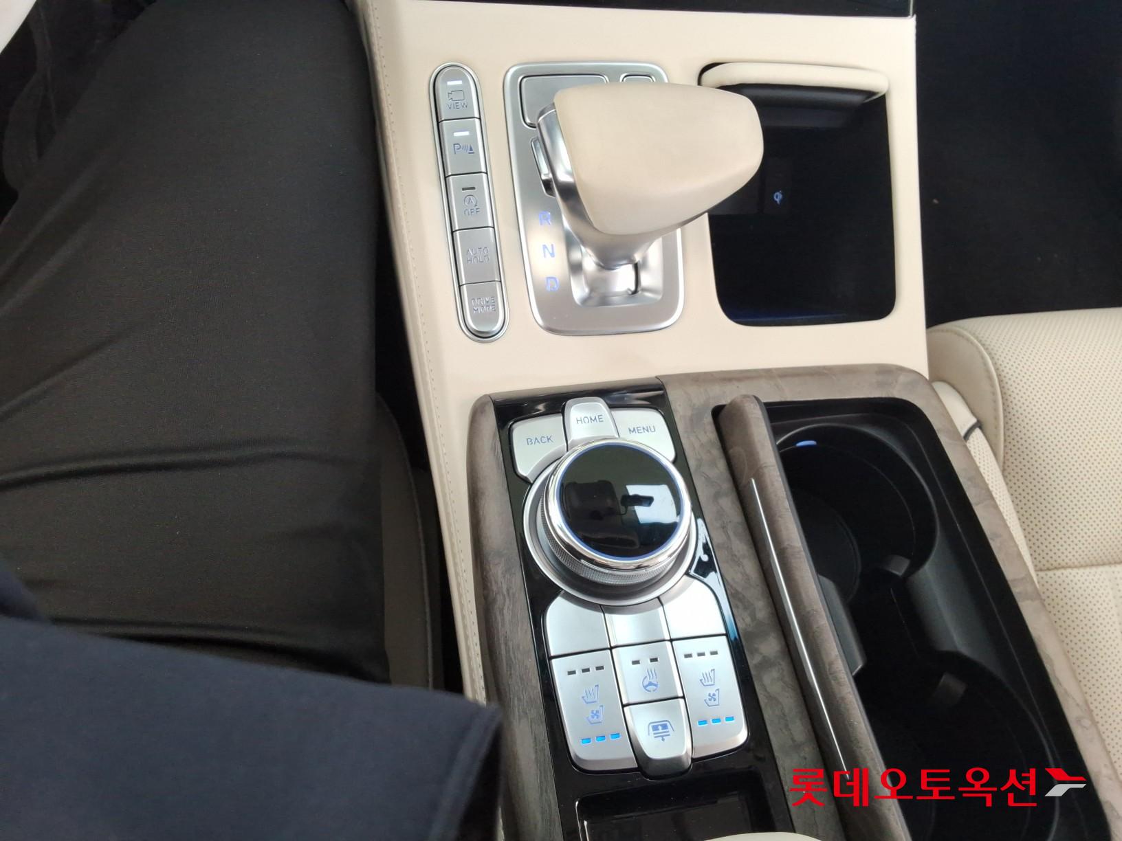 جينيسيس G90 2021 — صورة 33