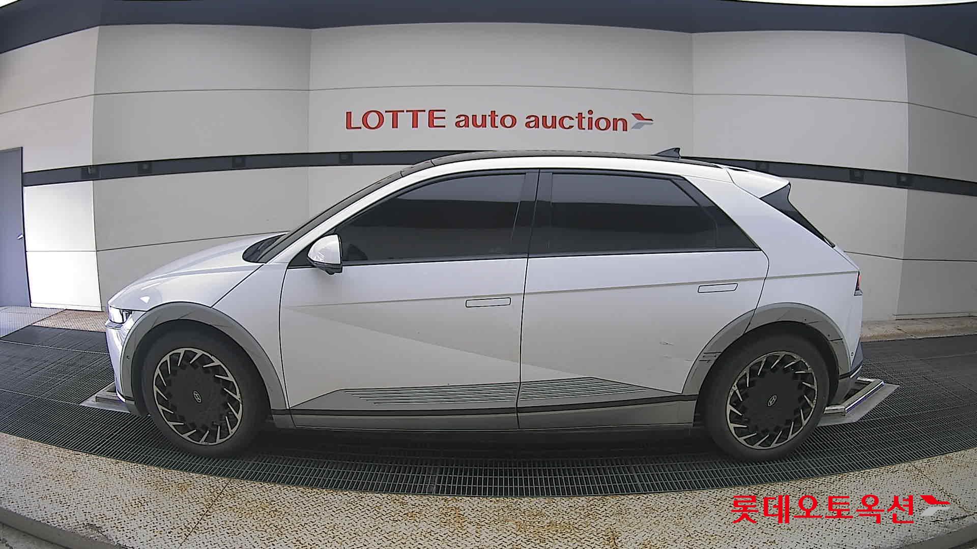 هيونداي Ioniq 2022 — صورة 6