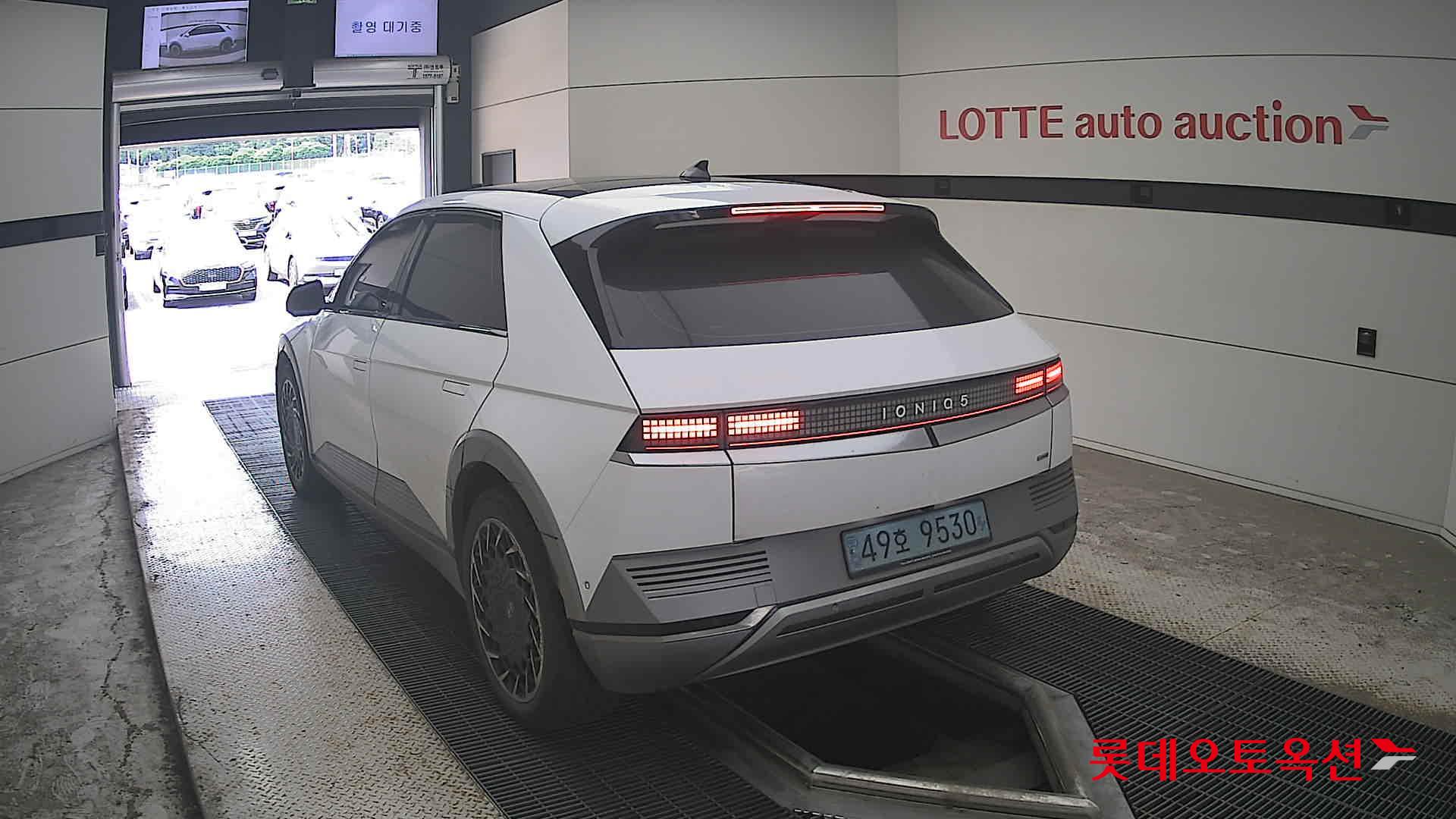 هيونداي Ioniq 2022 — صورة 9