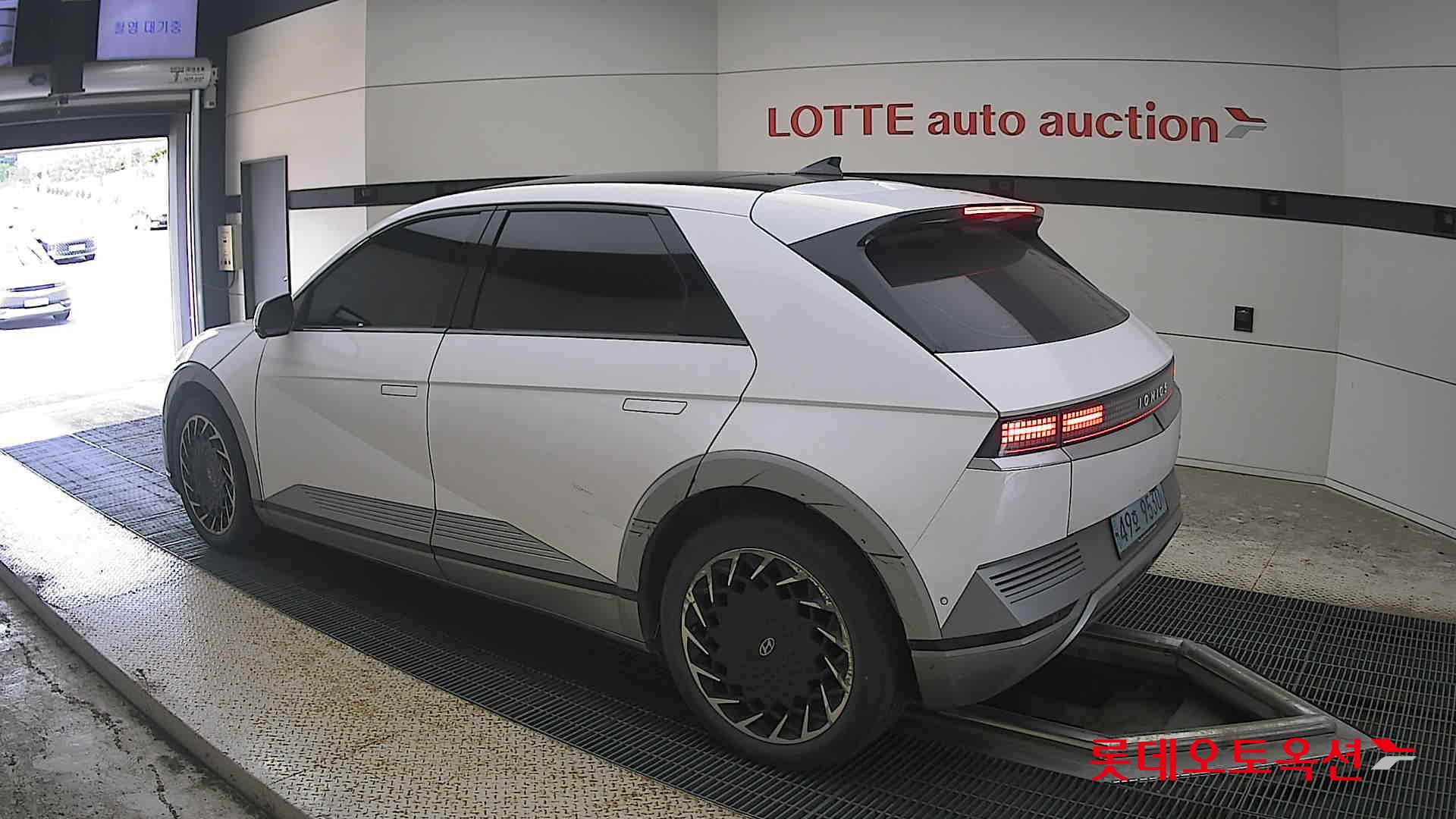 هيونداي Ioniq 2022 — صورة 8