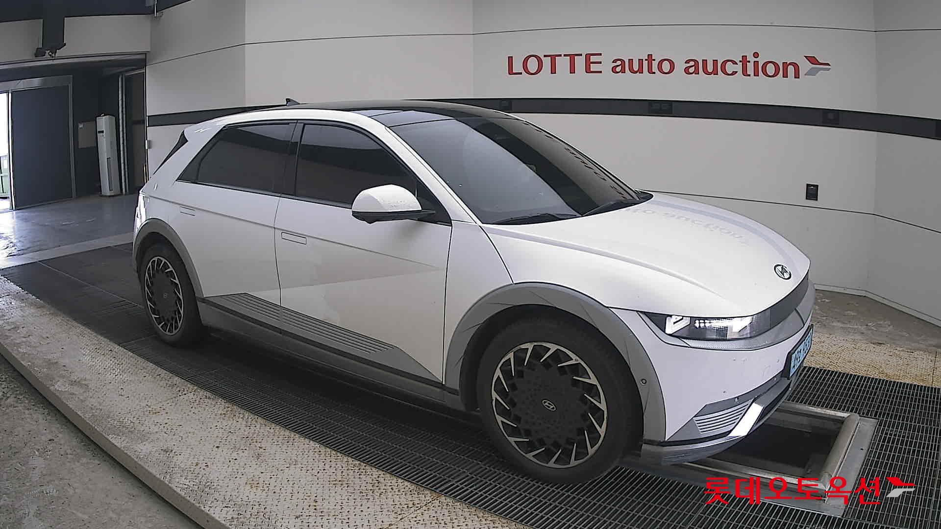هيونداي Ioniq 2022 — صورة 18