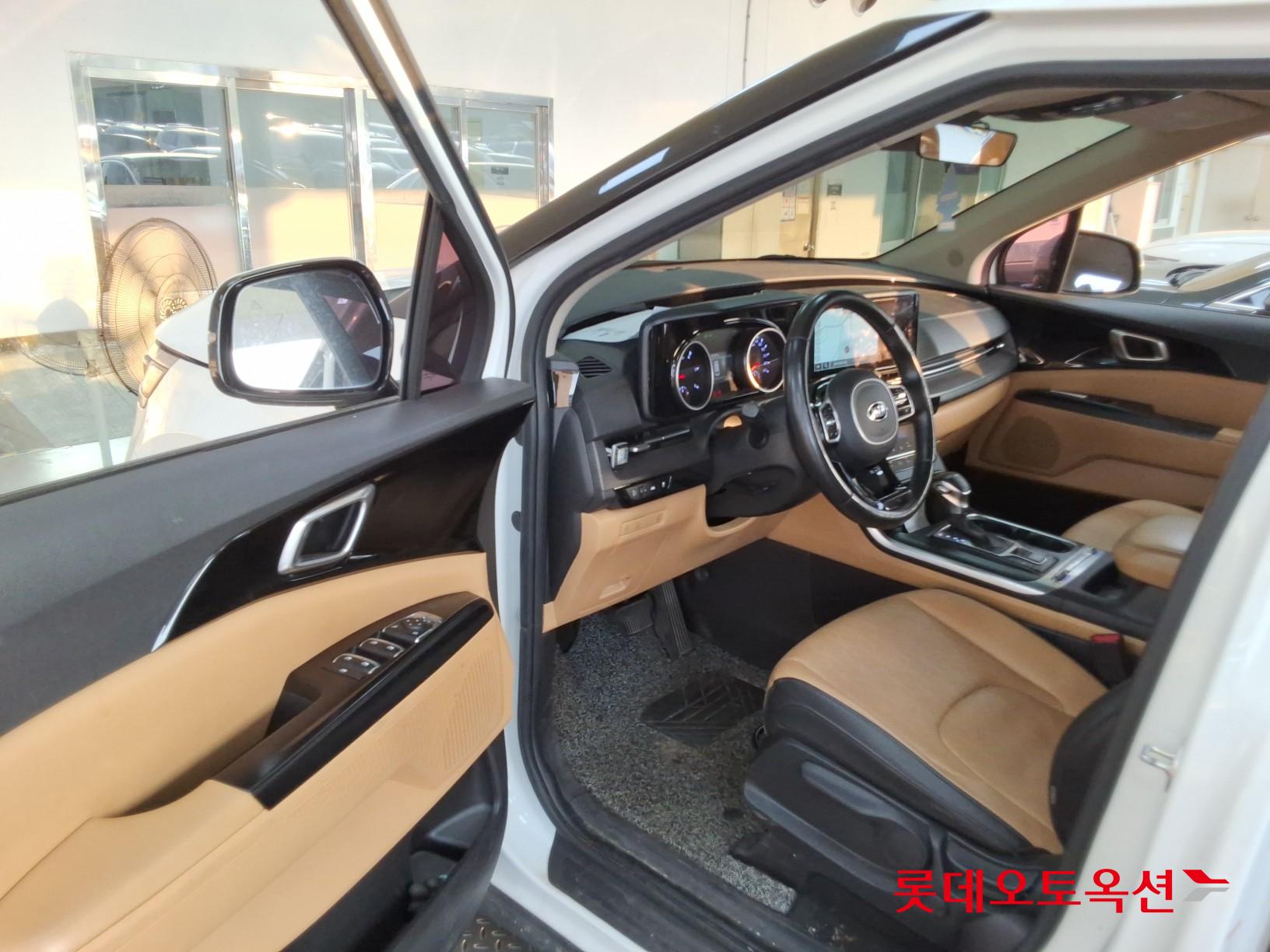 2021 - kia carnival
