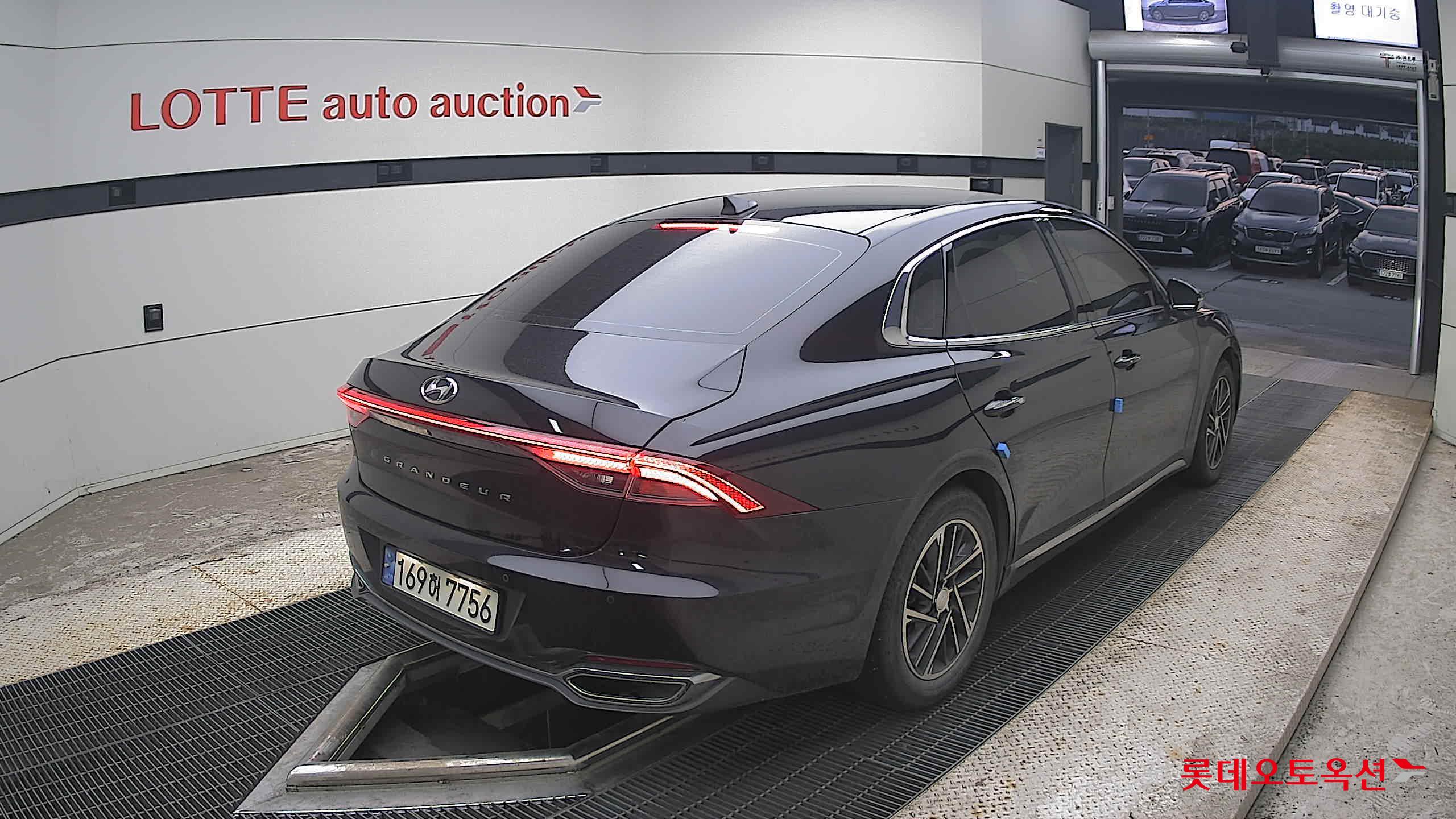2022 - hyundai grandeur