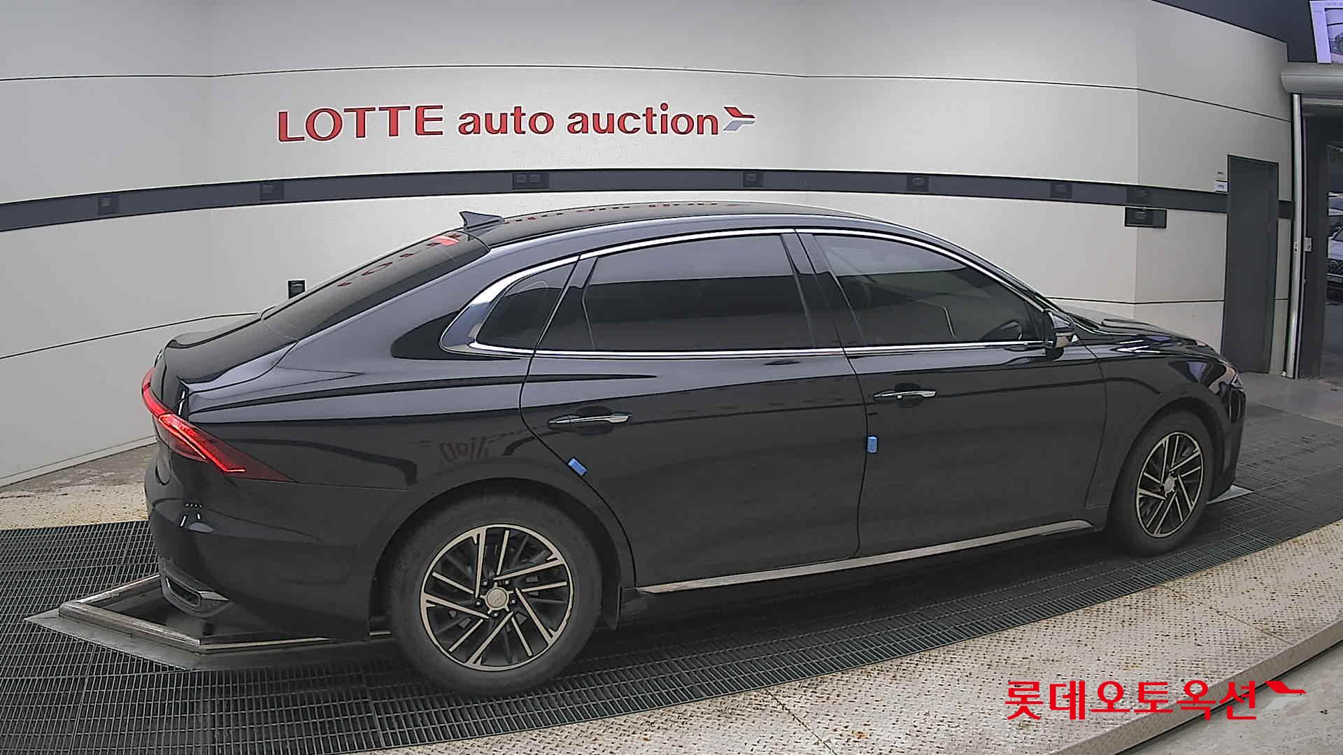 2022 - hyundai grandeur