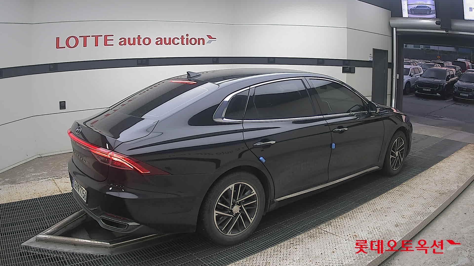 2022 - hyundai grandeur
