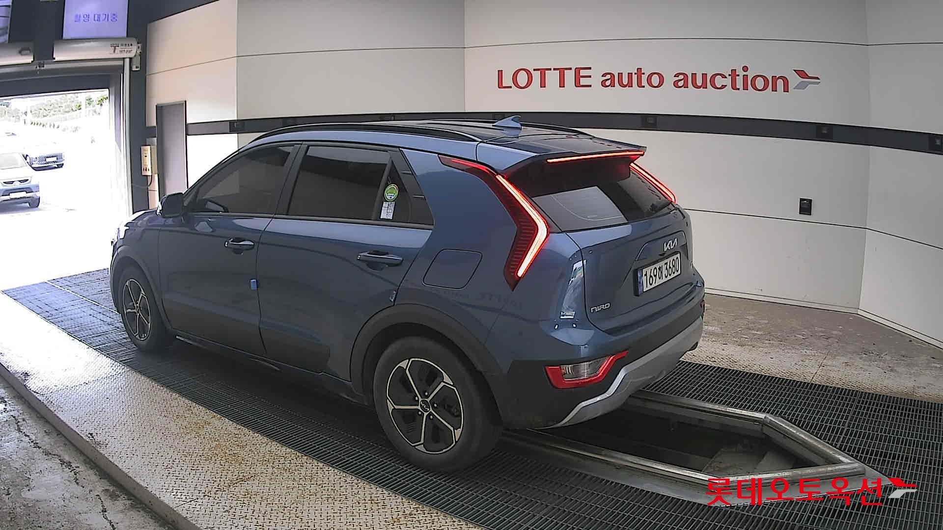 2022 - kia niro