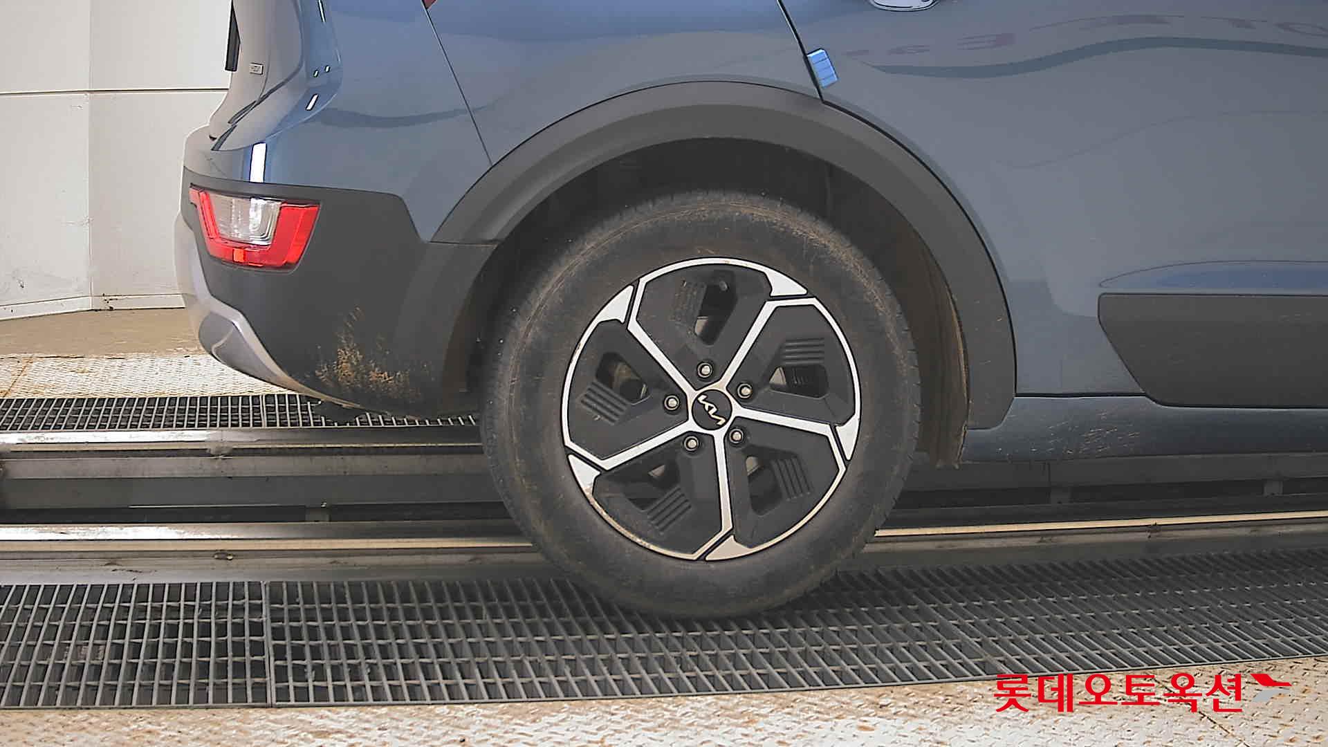 2022 - kia niro