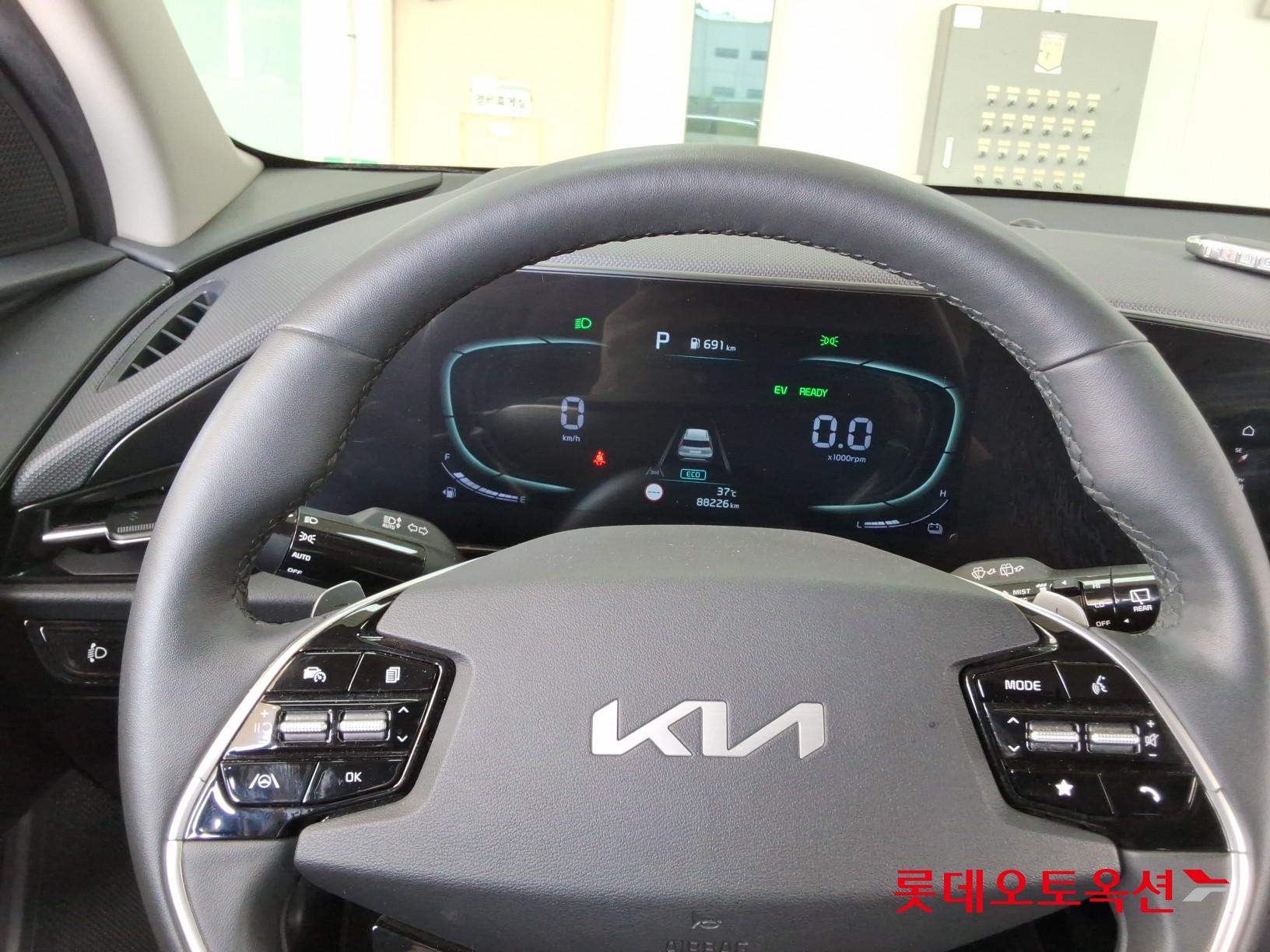 2022 - kia niro