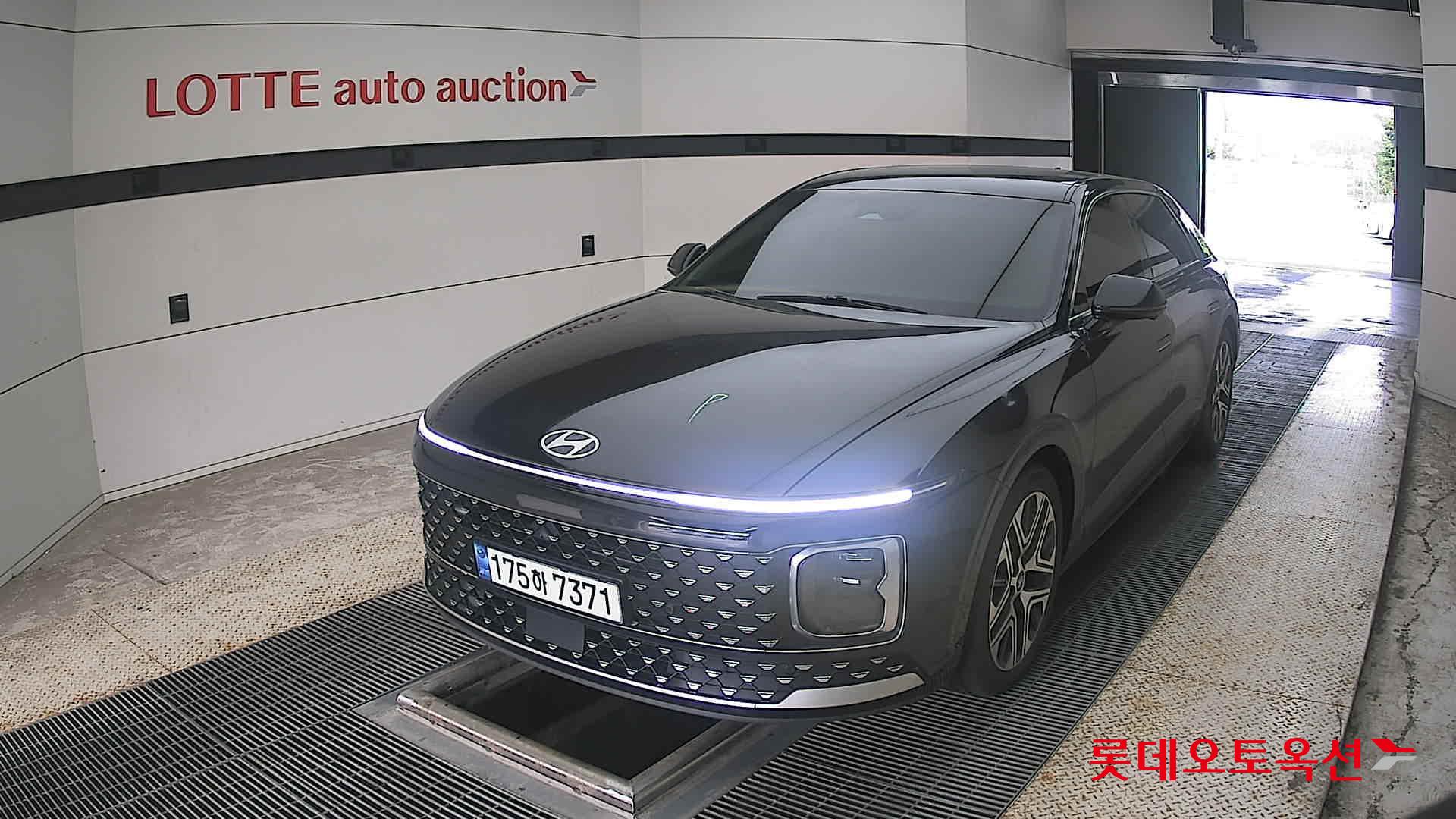 هيونداي جرانديور 2023 AT