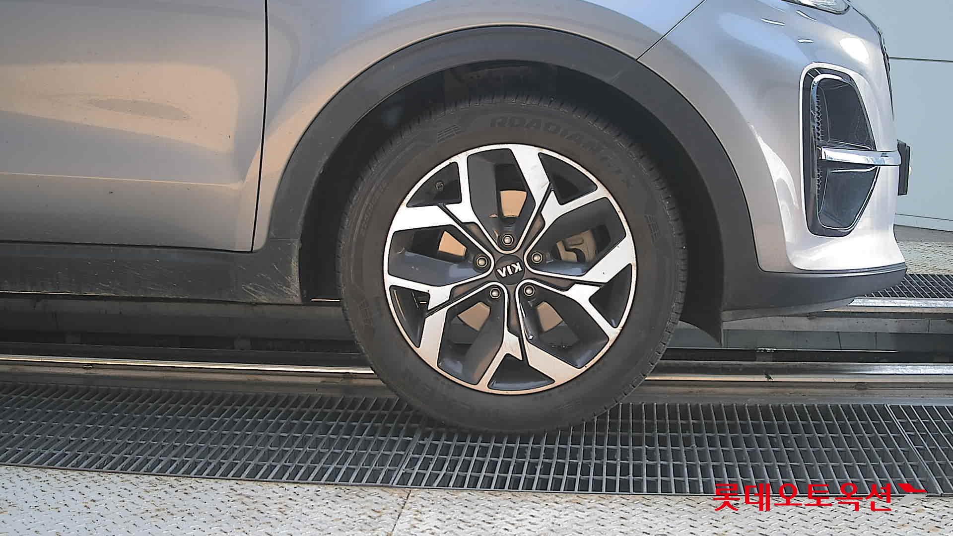 2021 - kia sportage