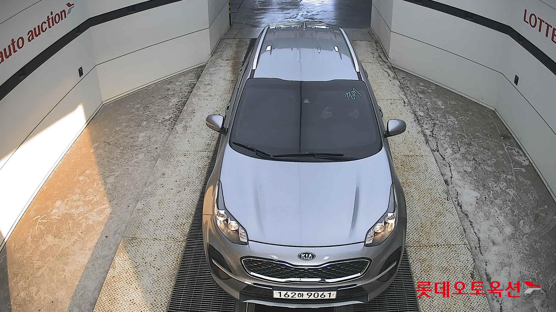 2021 - kia sportage