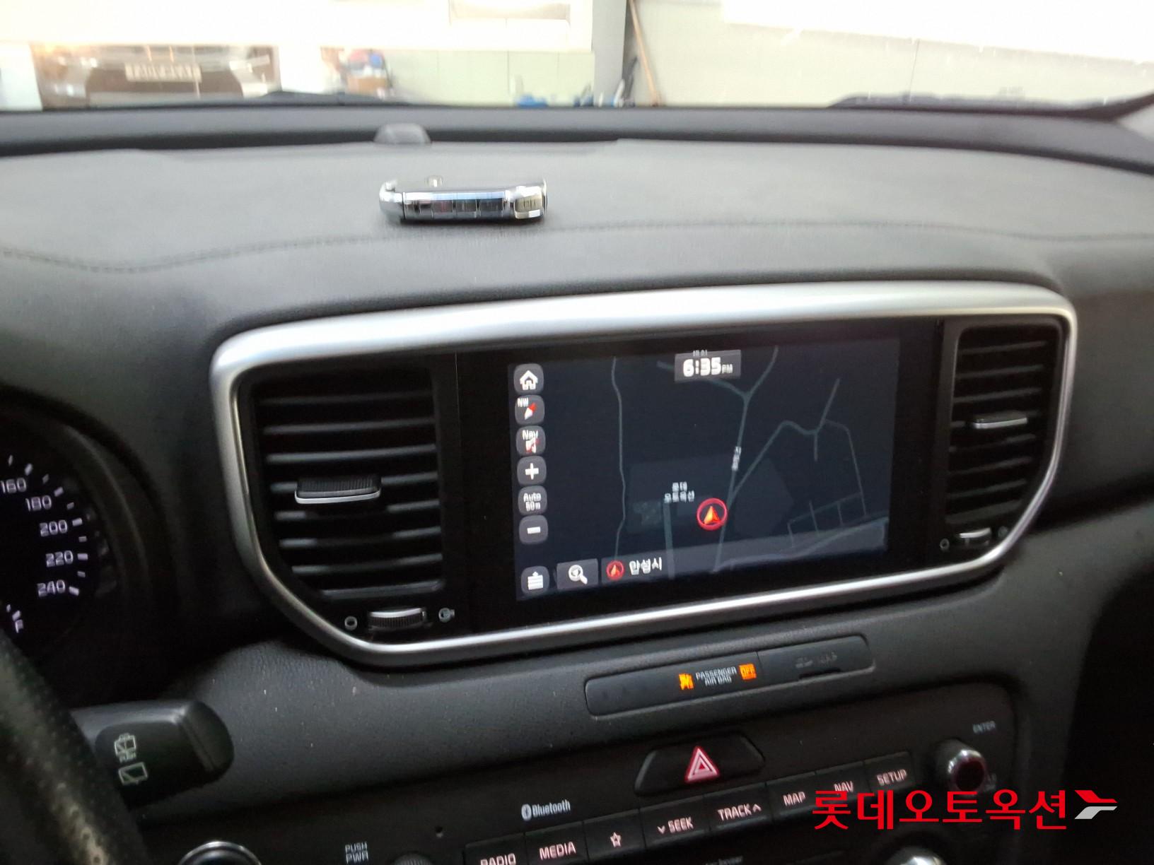 2021 - kia sportage