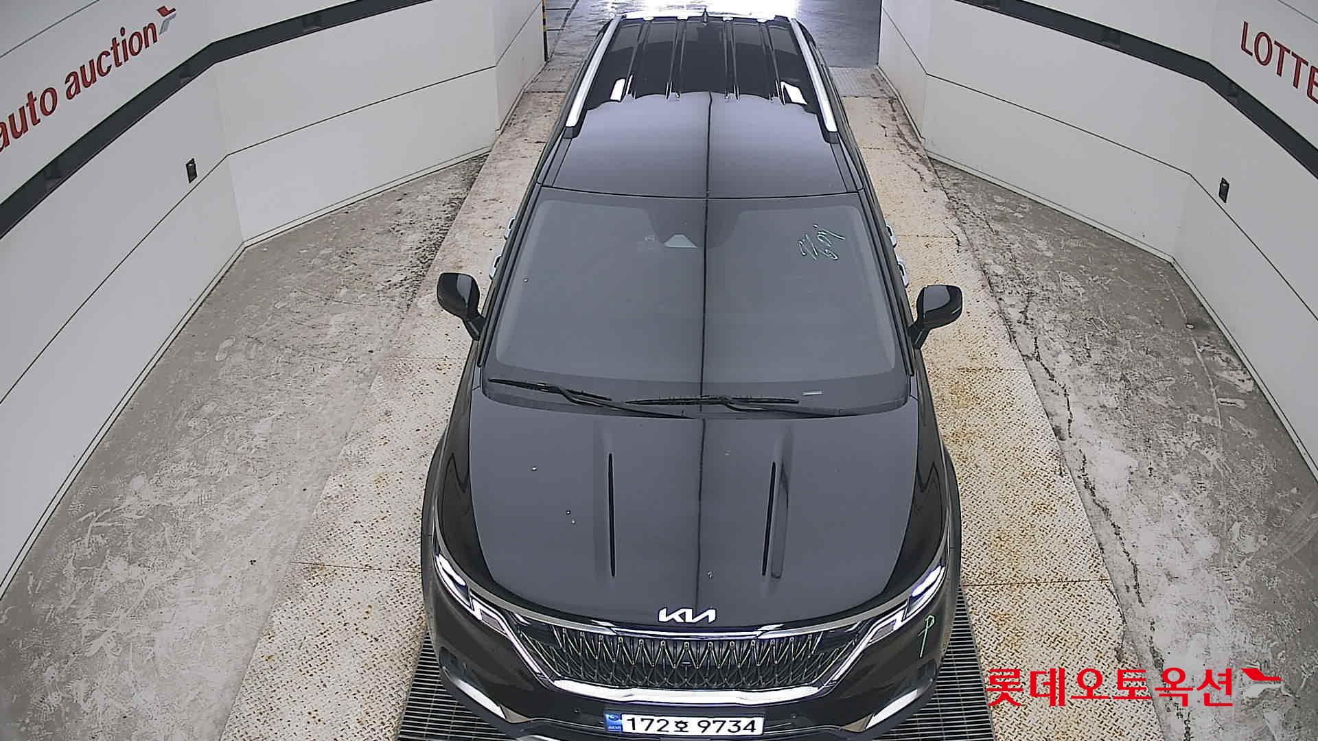 2023 - kia carnival