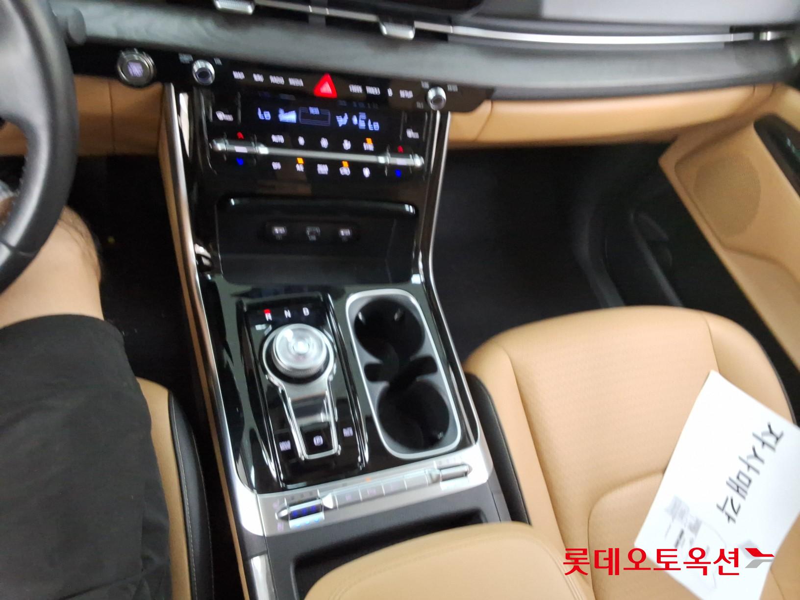 2023 - kia carnival