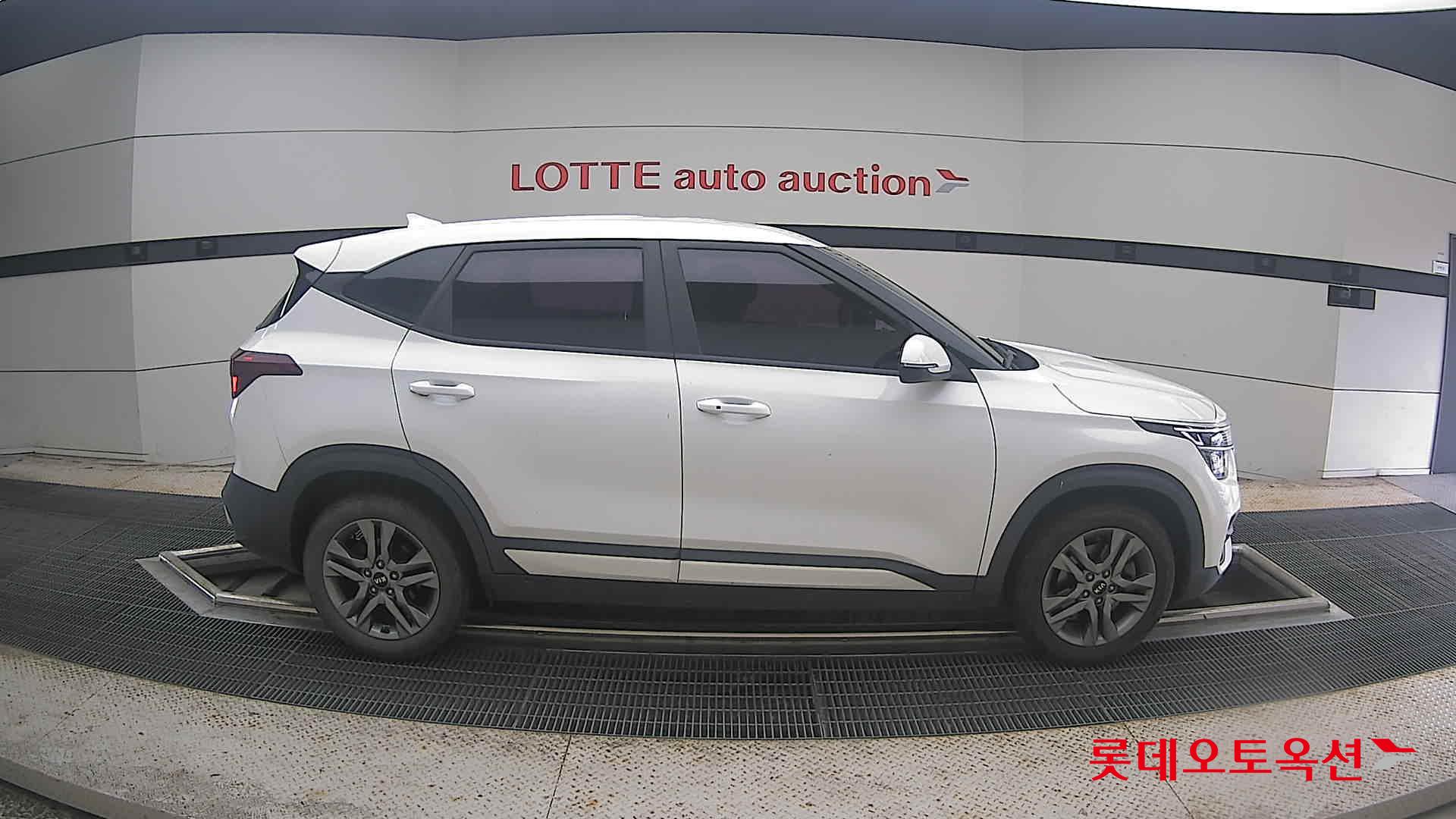 2021 - kia seltos
