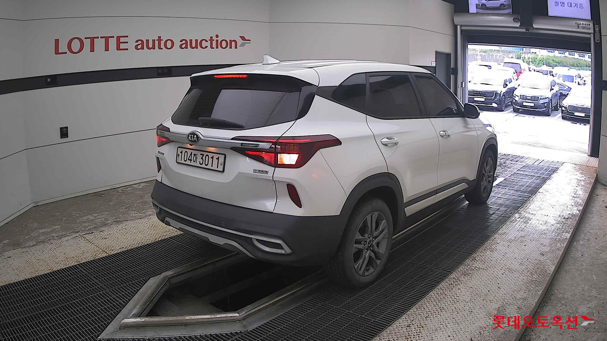 2021 - kia seltos