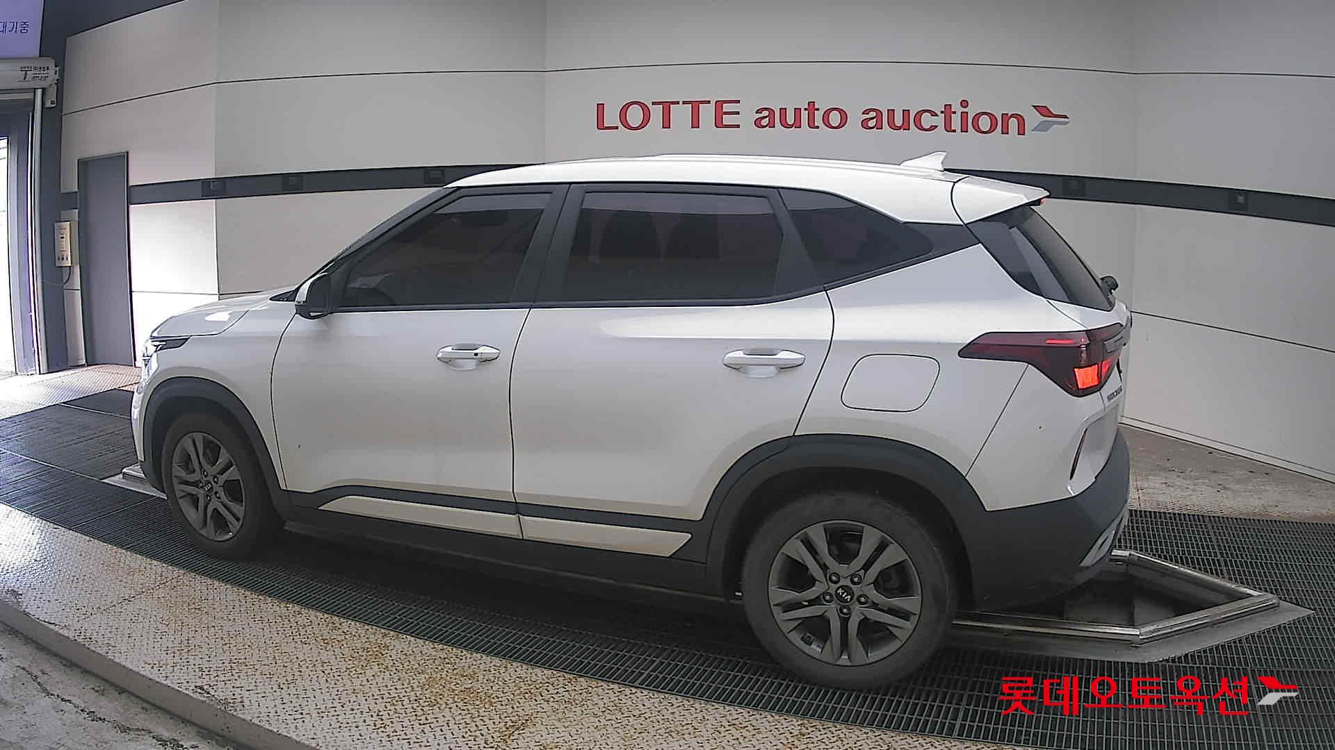 2021 - kia seltos