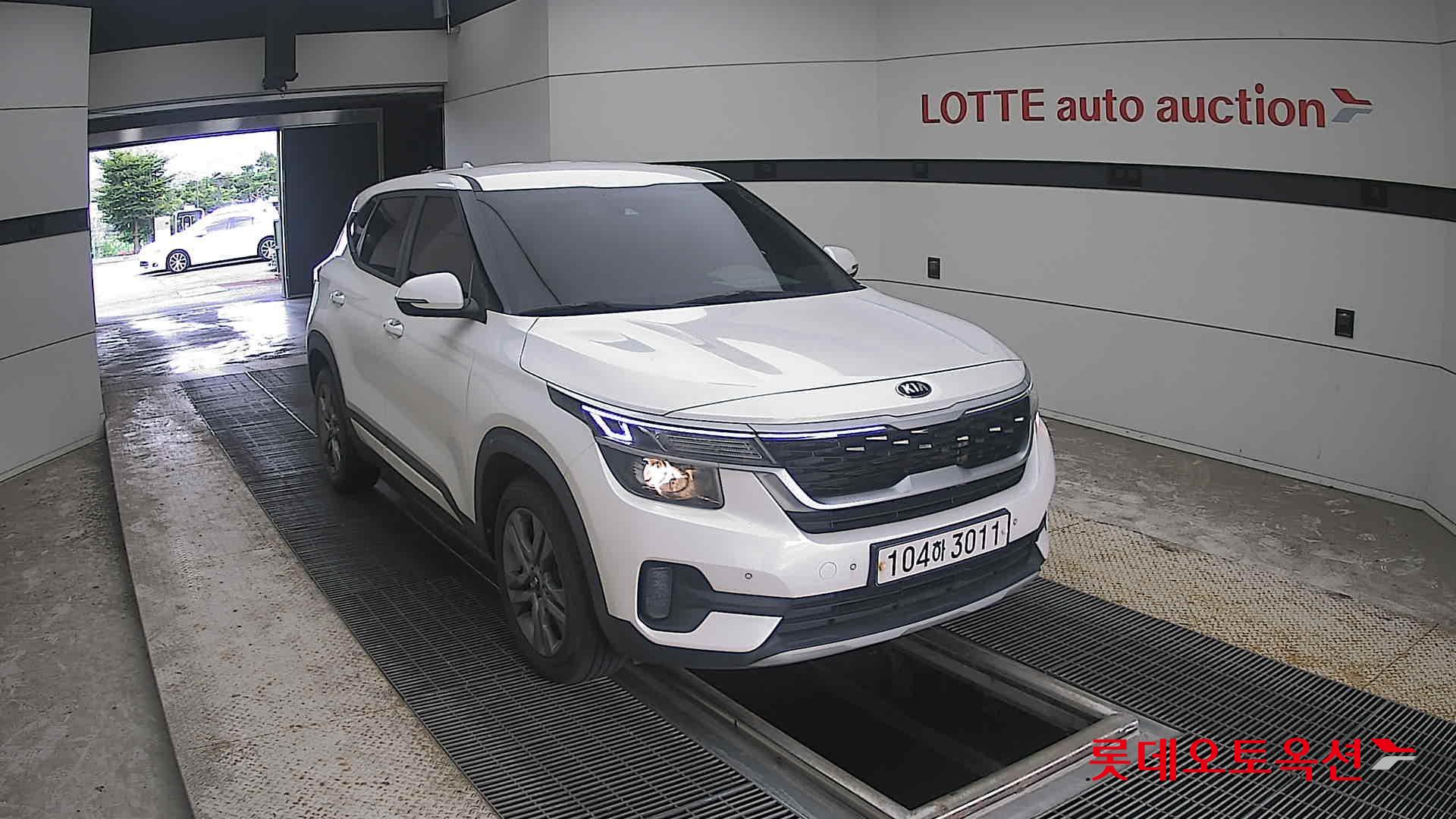 2021 - kia seltos