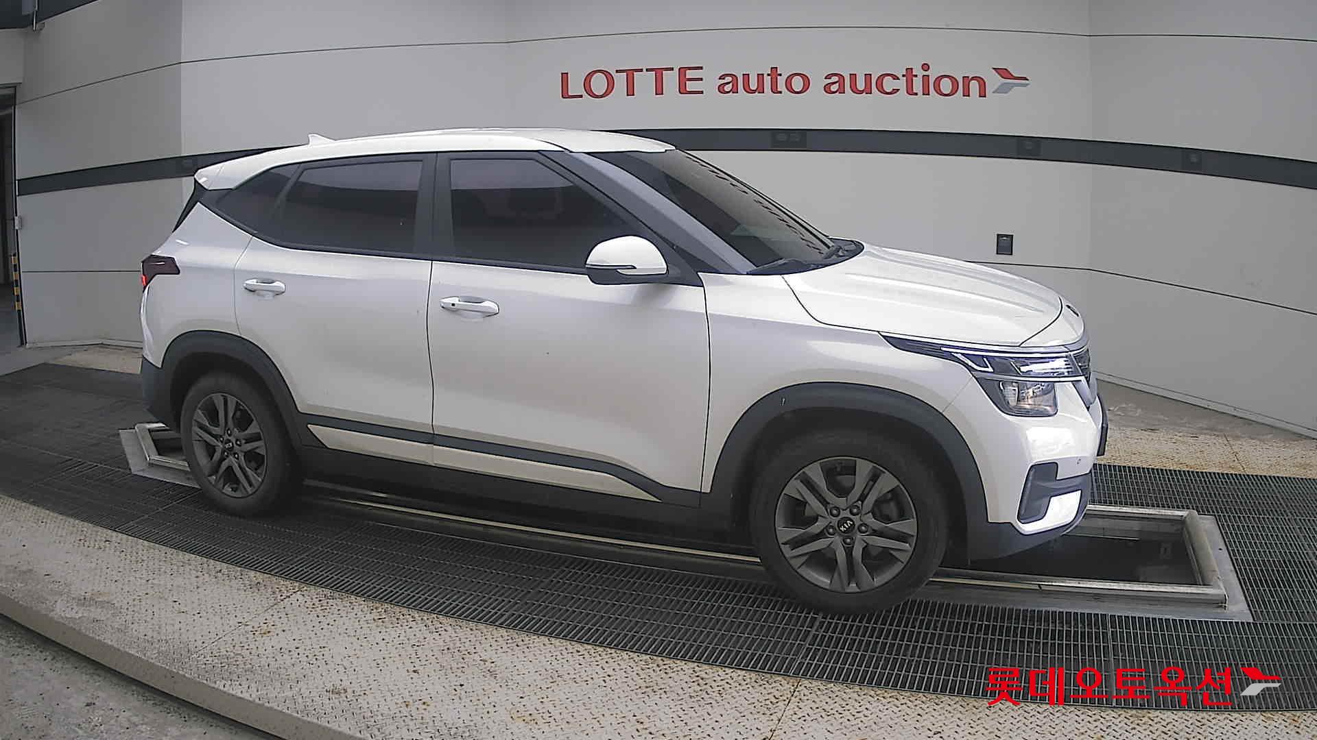 2021 - kia seltos
