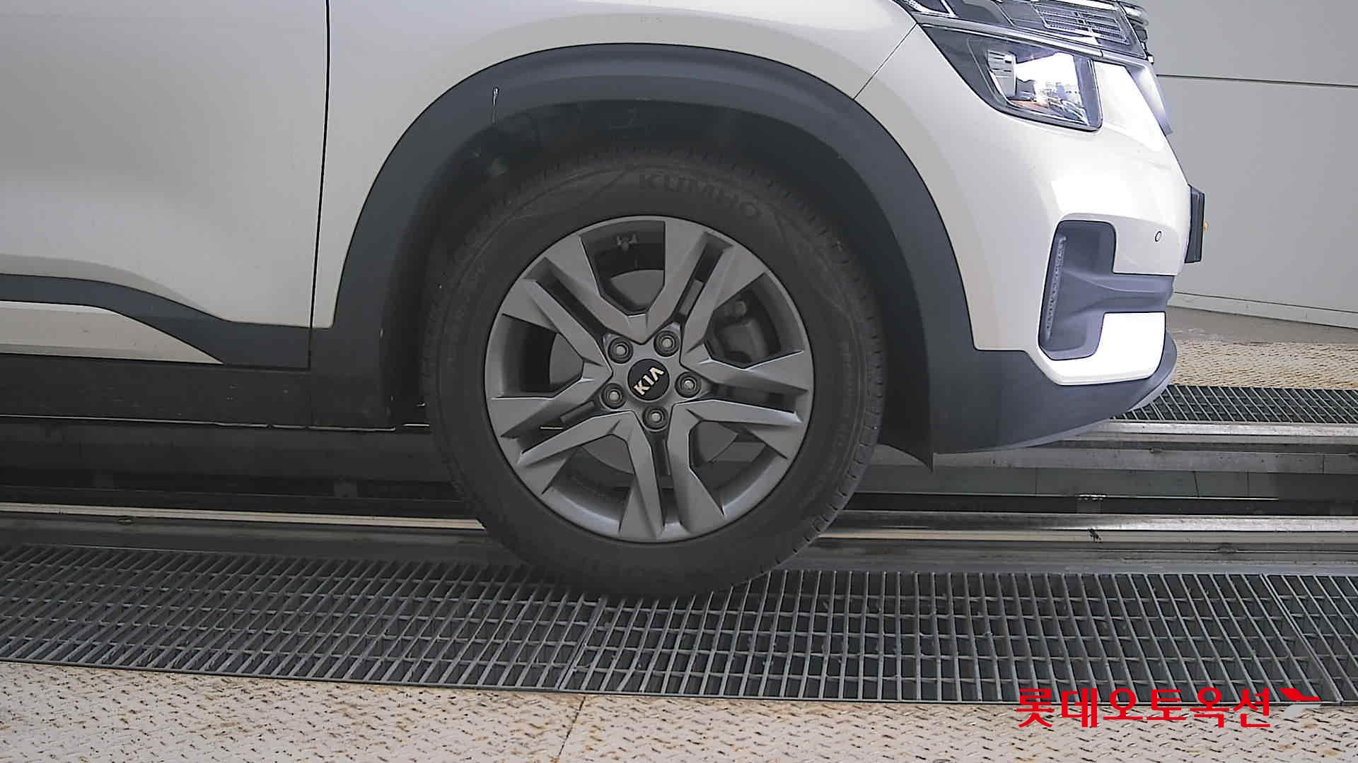 2021 - kia seltos