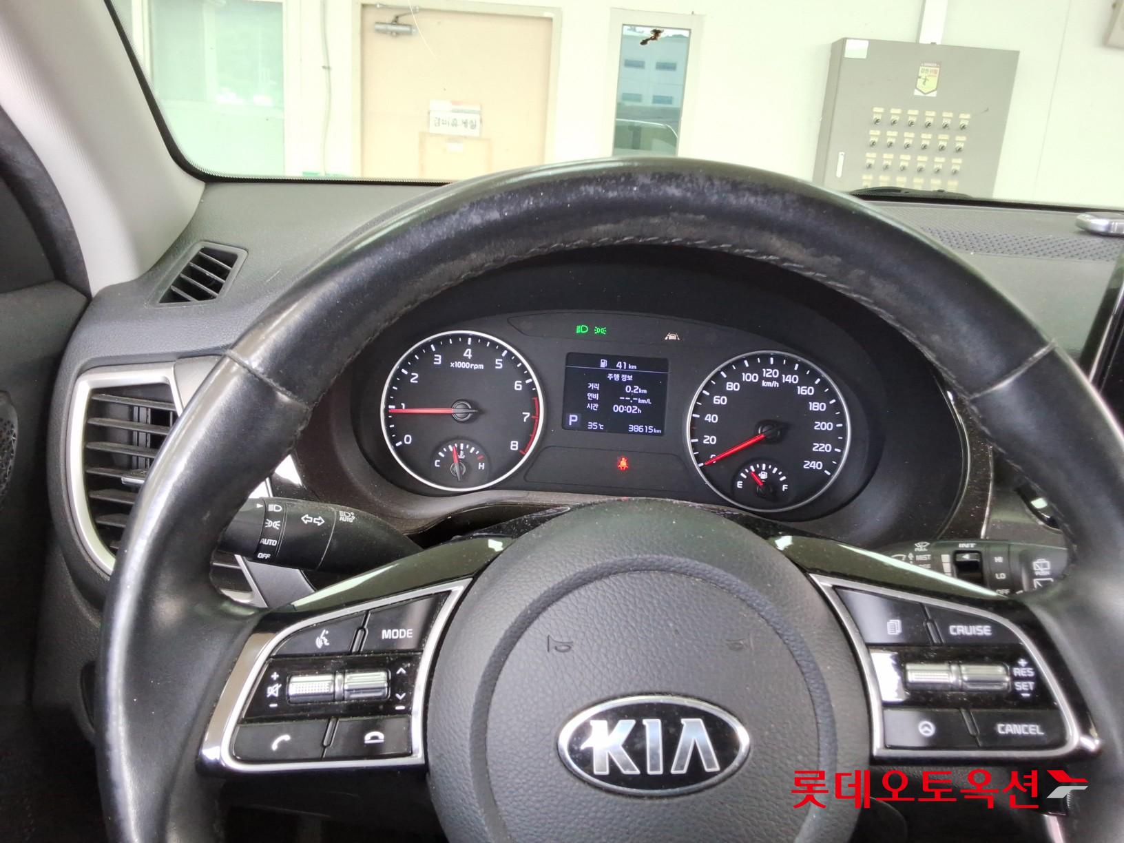 2021 - kia seltos