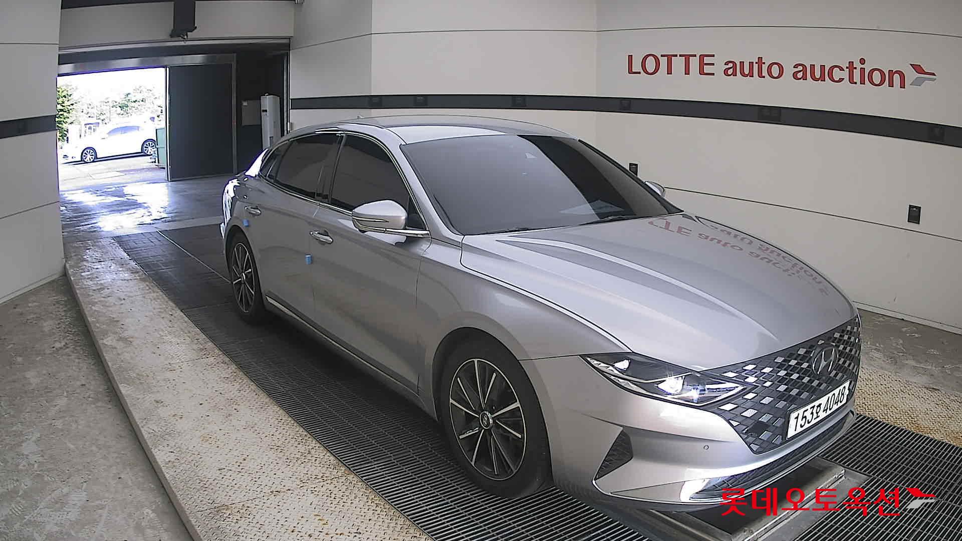 2020 - hyundai grandeur