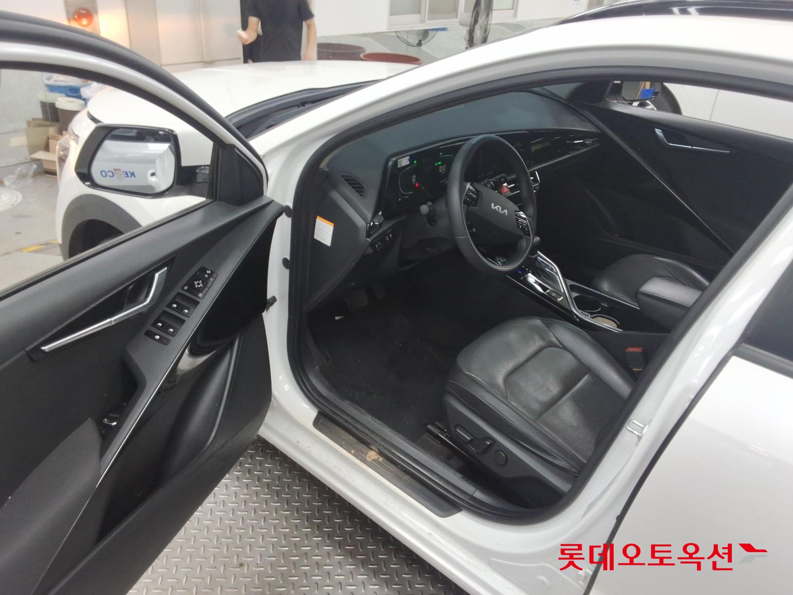 2022 - kia niro