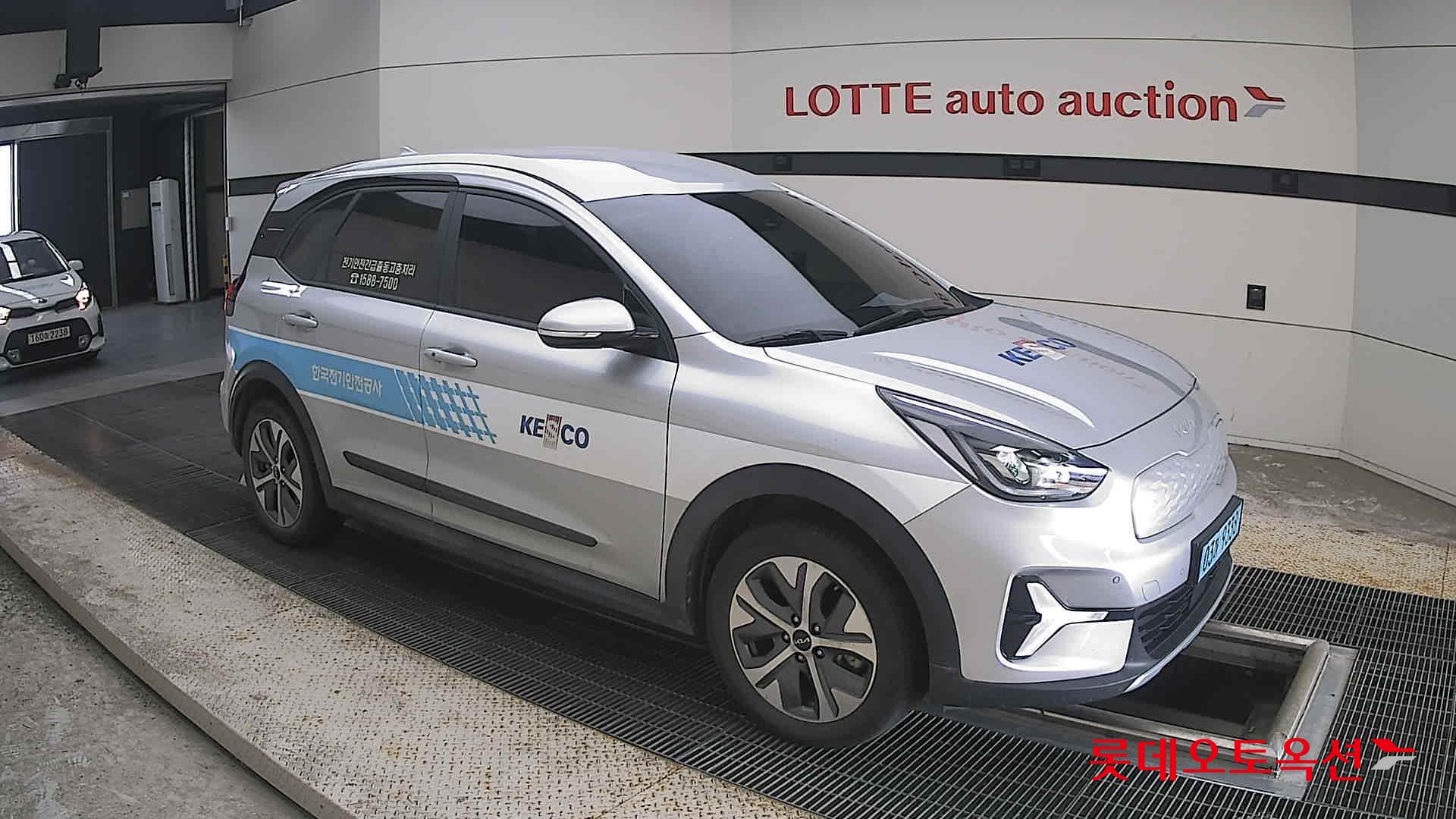كيا Niro 2023 — صورة 18