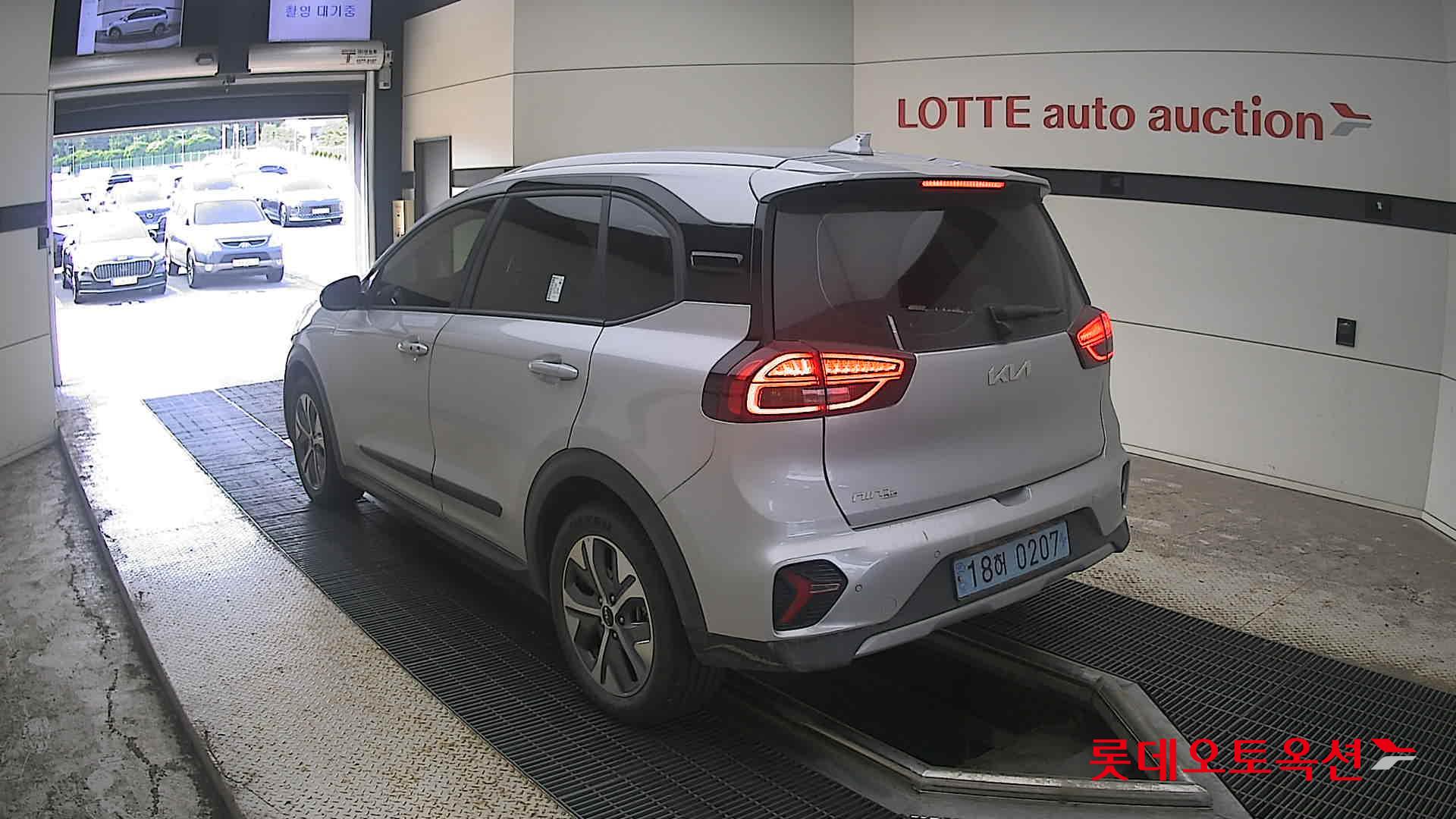 كيا Niro 2023 — صورة 10