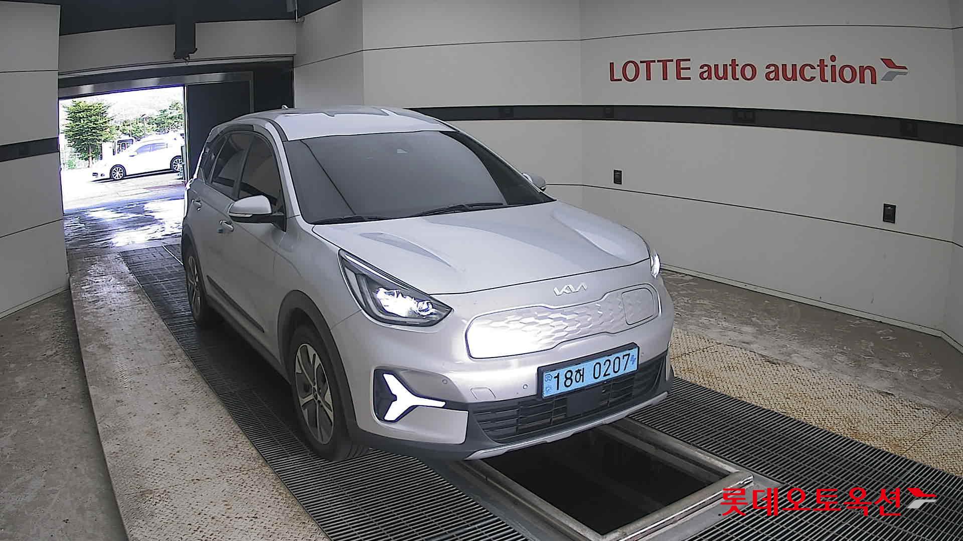 كيا Niro 2023 — صورة 20