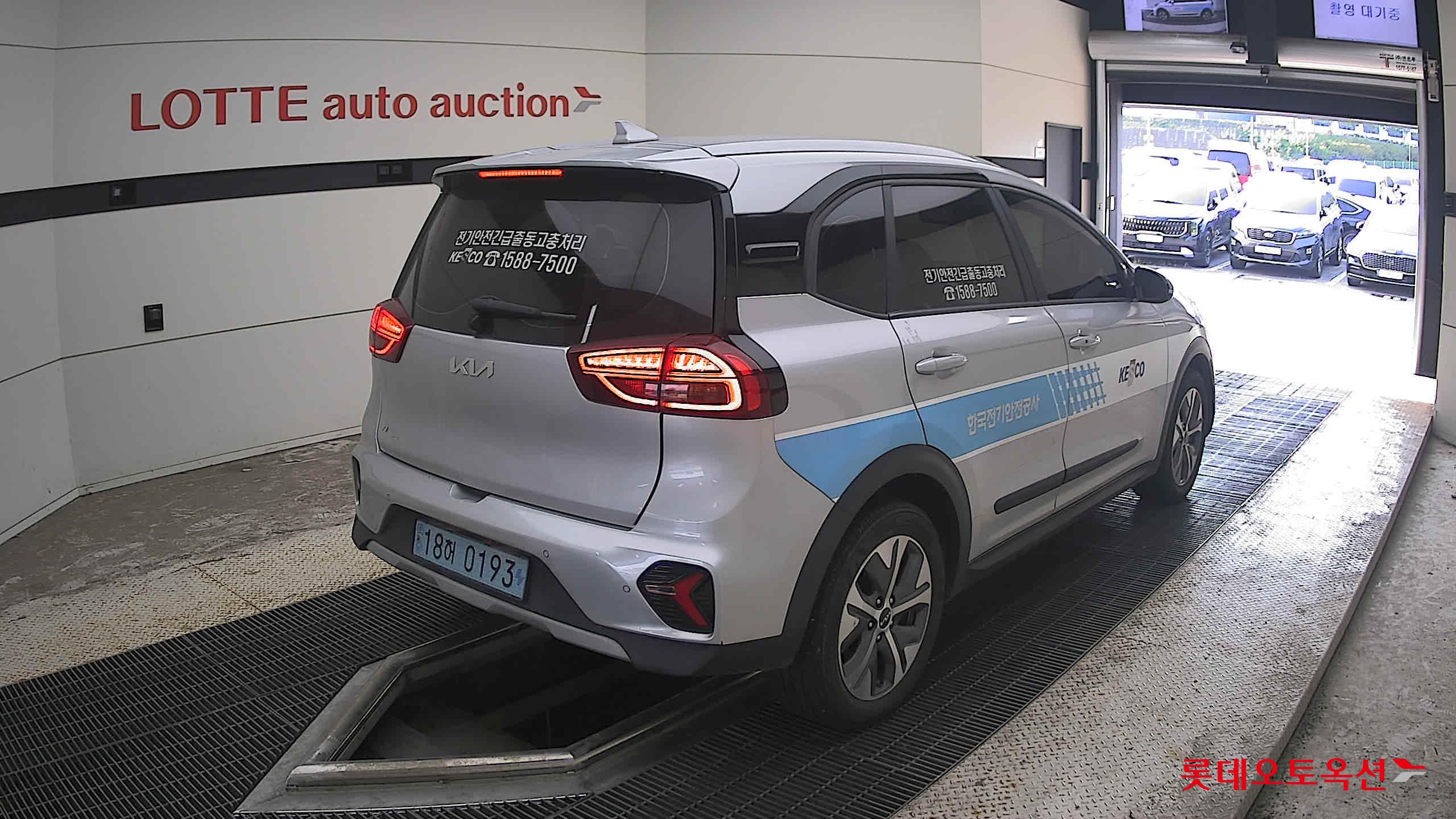 كيا Niro 2023 — صورة 12