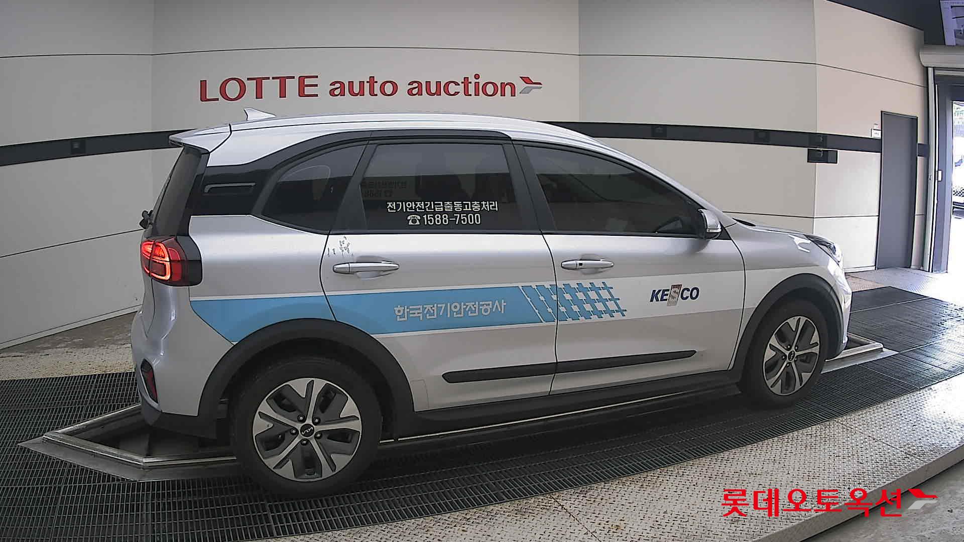 كيا Niro 2023 — صورة 15