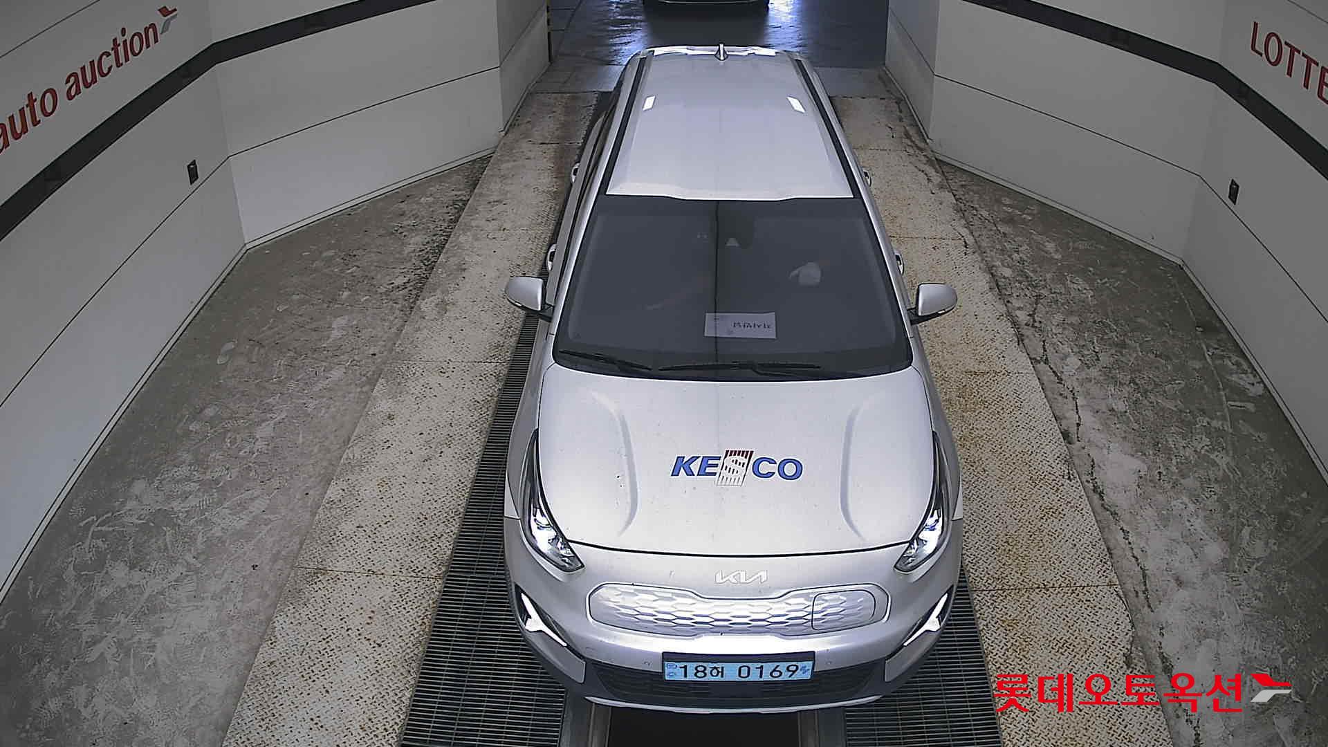 كيا Niro 2023 — صورة 25