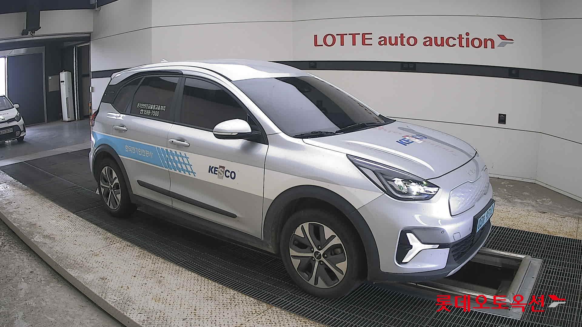 كيا Niro 2023 — صورة 18