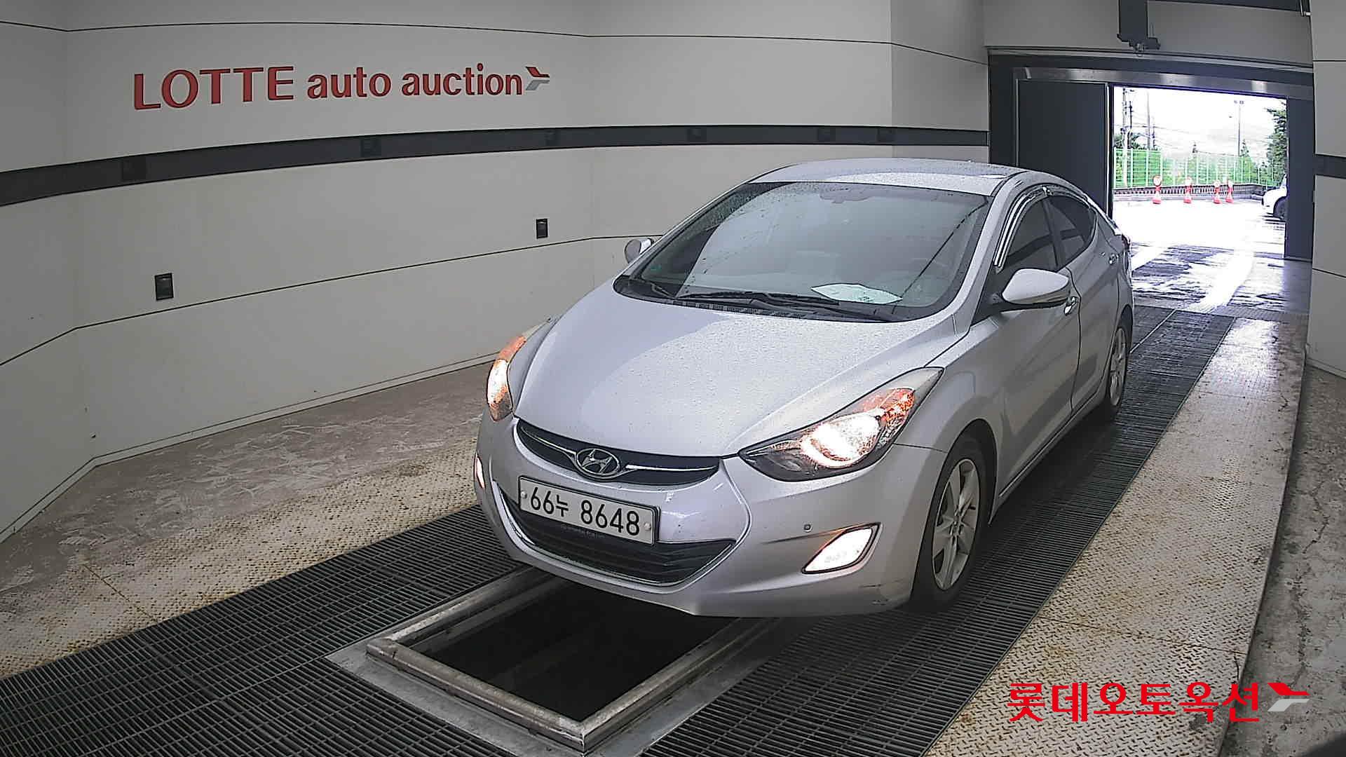 2013 - hyundai avante