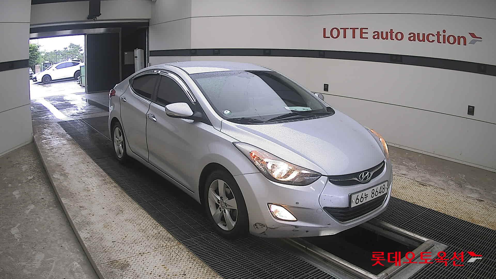 2013 - hyundai avante