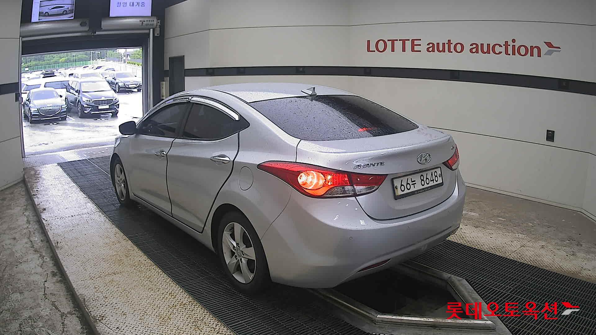 2013 - hyundai avante