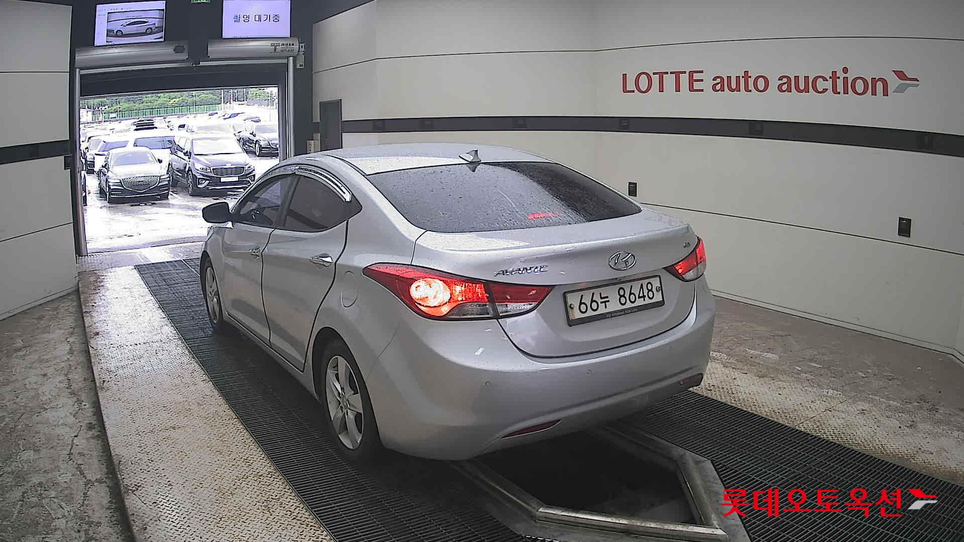 2013 - hyundai avante