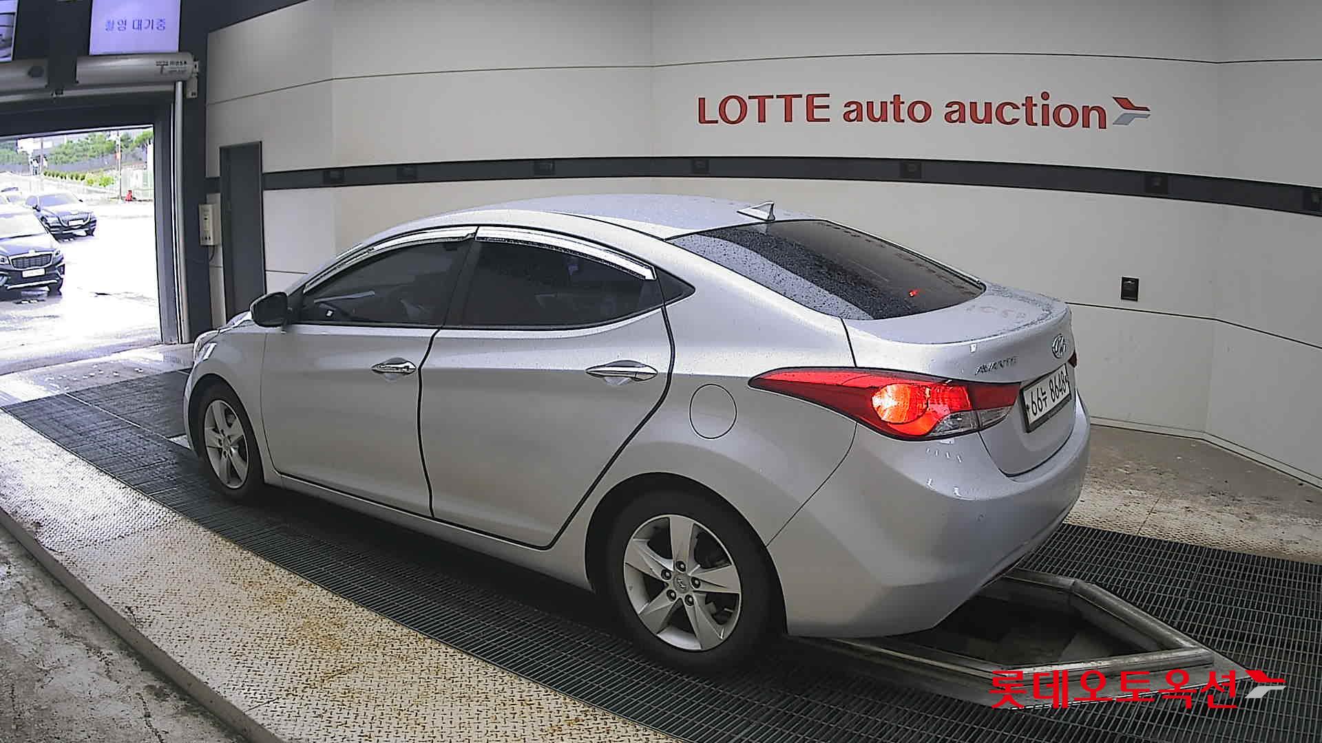 2013 - hyundai avante