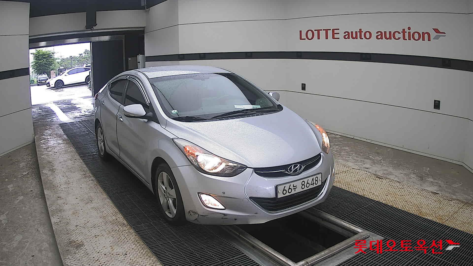 2013 - hyundai avante