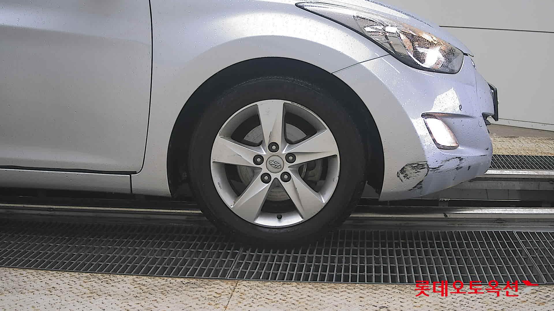 2013 - hyundai avante
