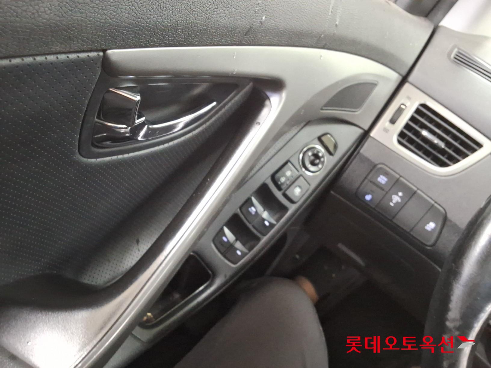 2013 - hyundai avante