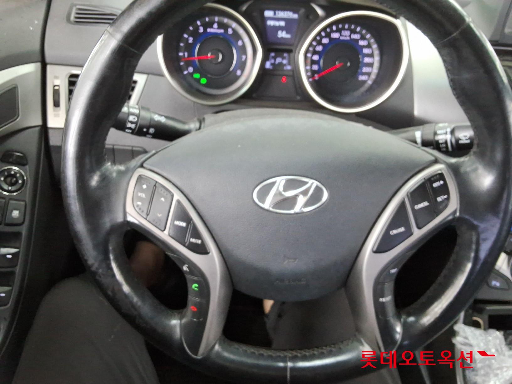 2013 - hyundai avante