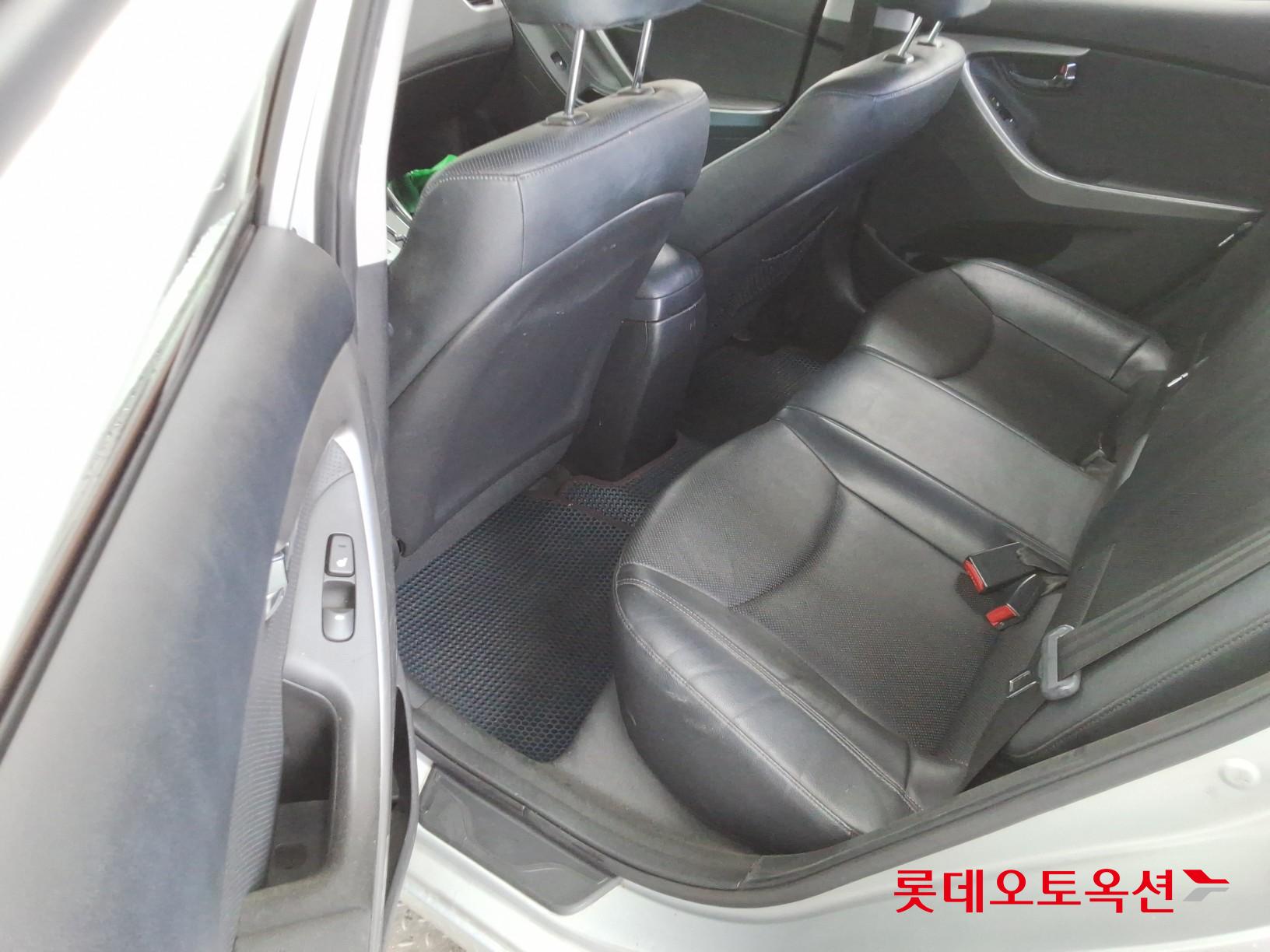 2013 - hyundai avante