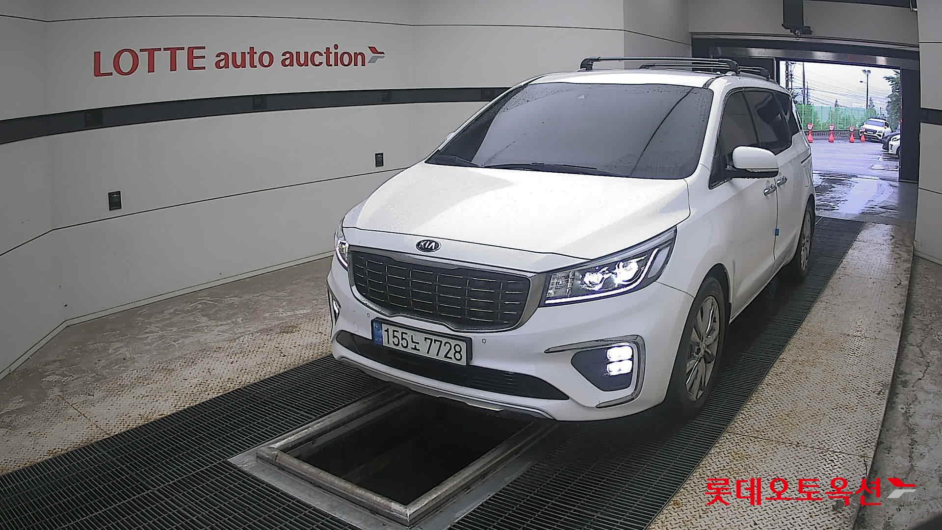 2020 - kia carnival