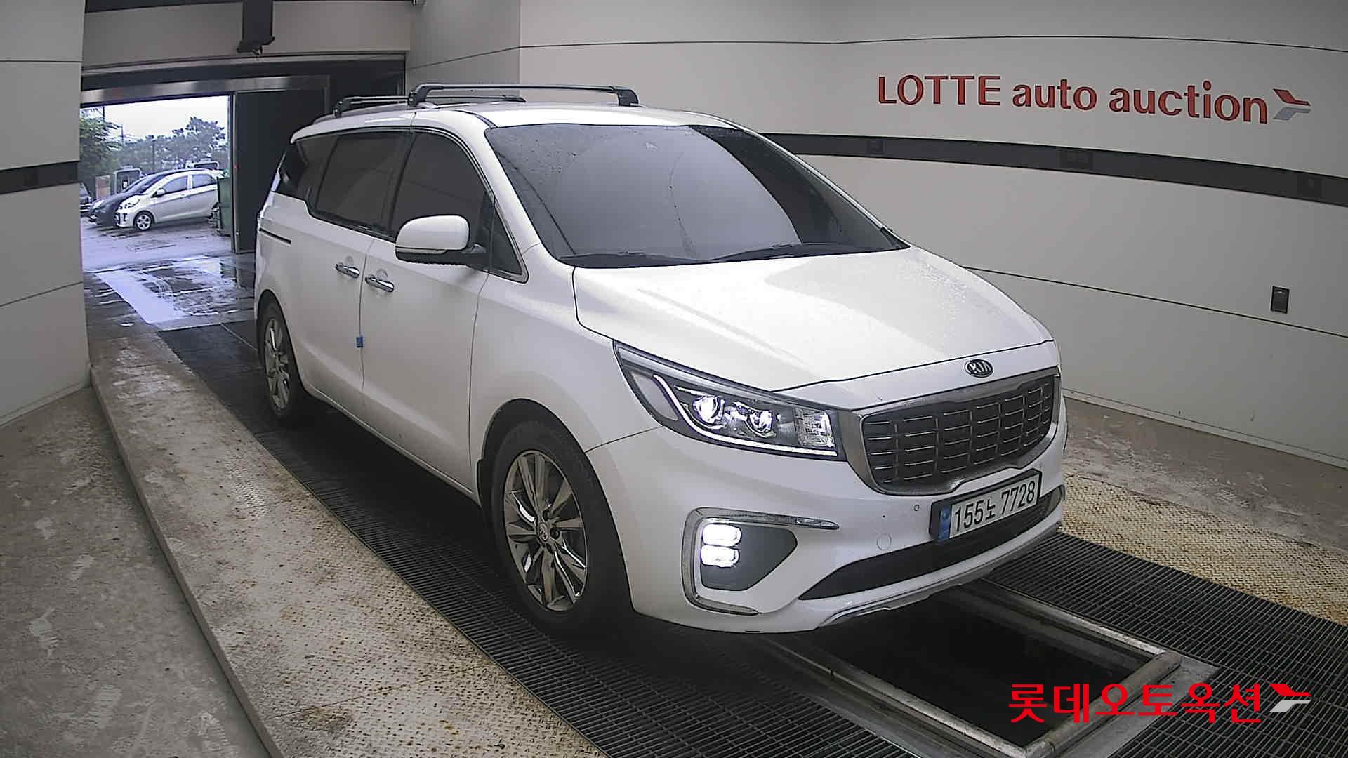 2020 - kia carnival
